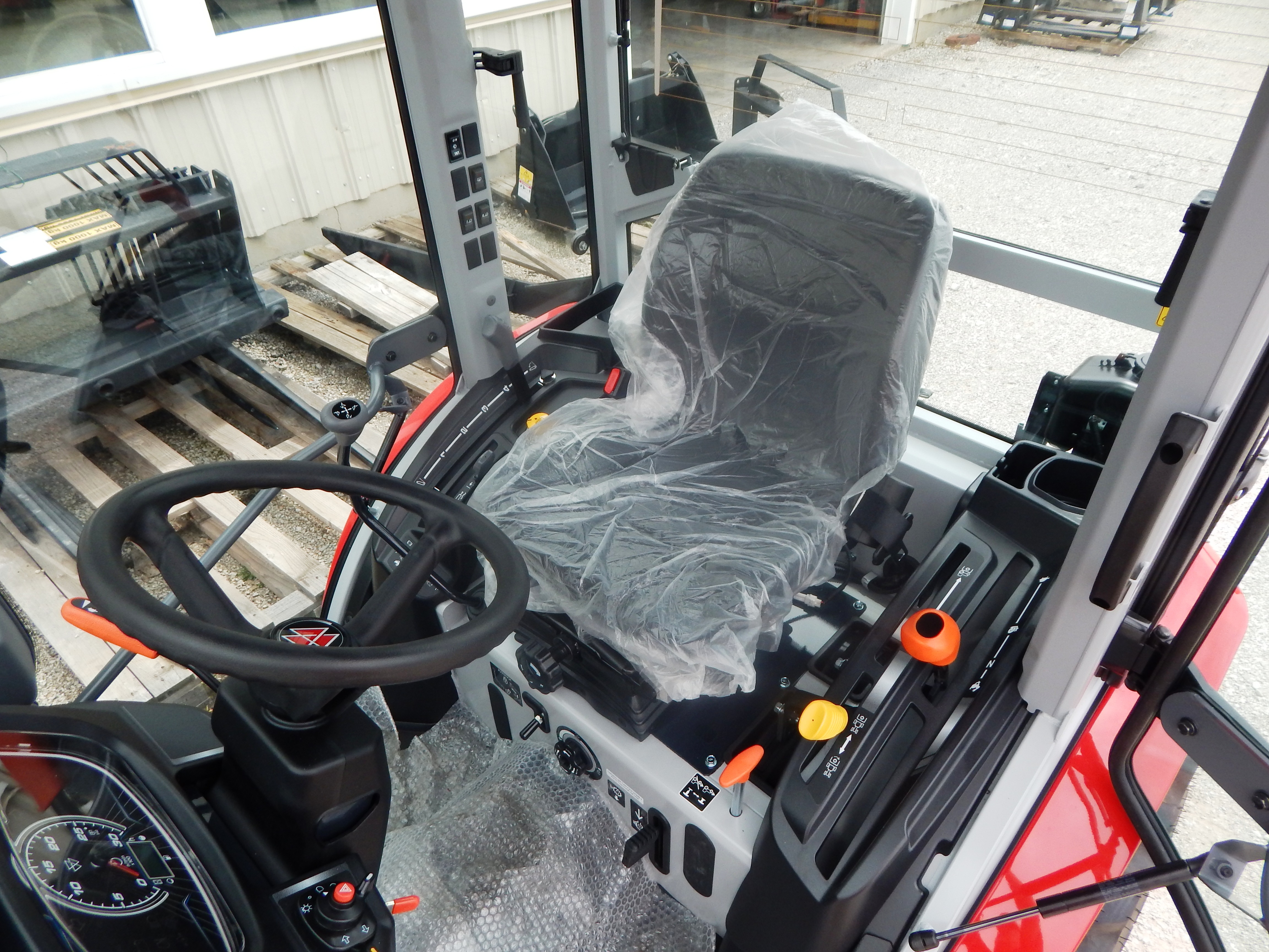 2026 Massey Ferguson 1M.25 Hydro Cab Tractor