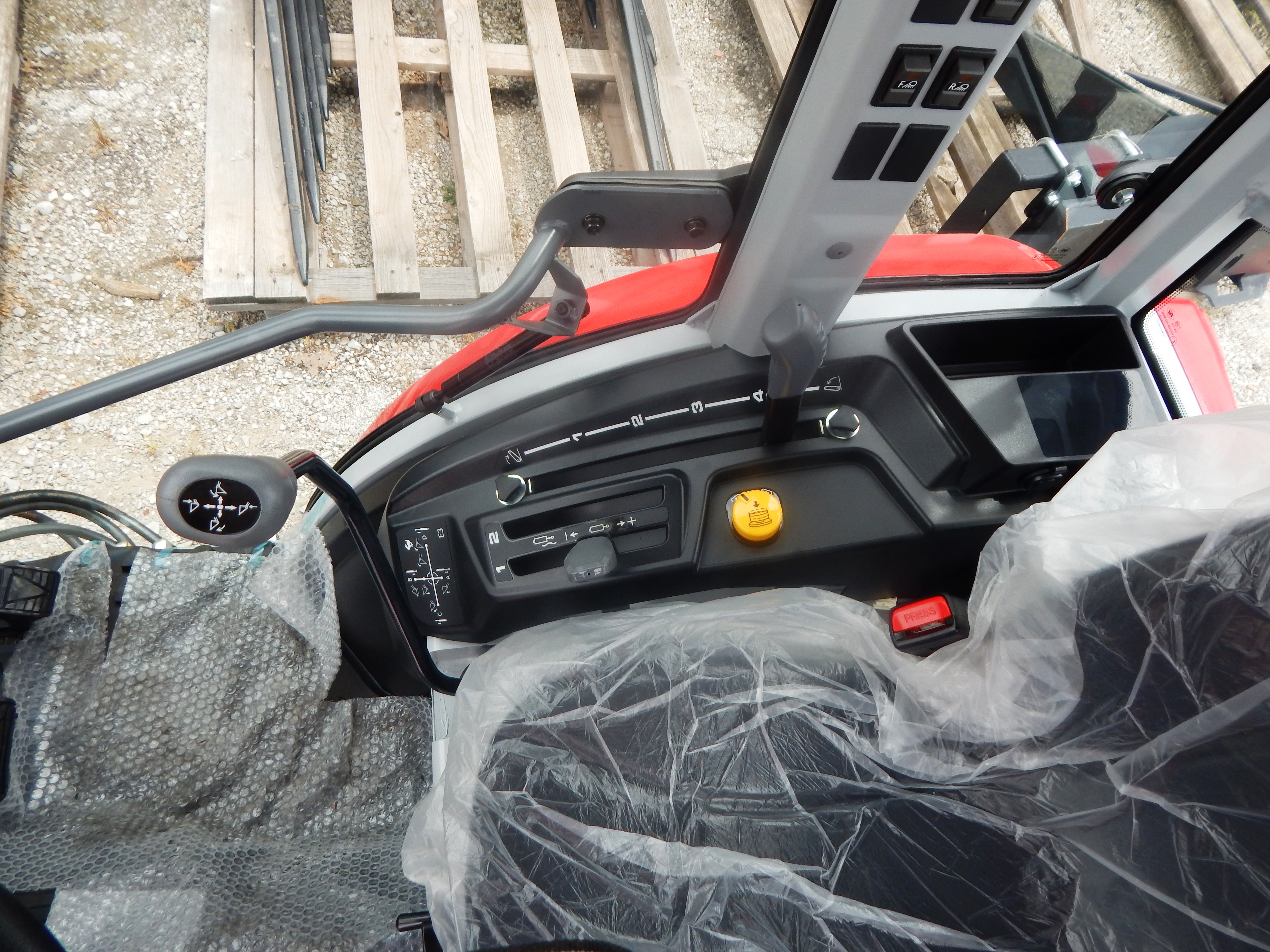 2026 Massey Ferguson 1M.25 Hydro Cab Tractor