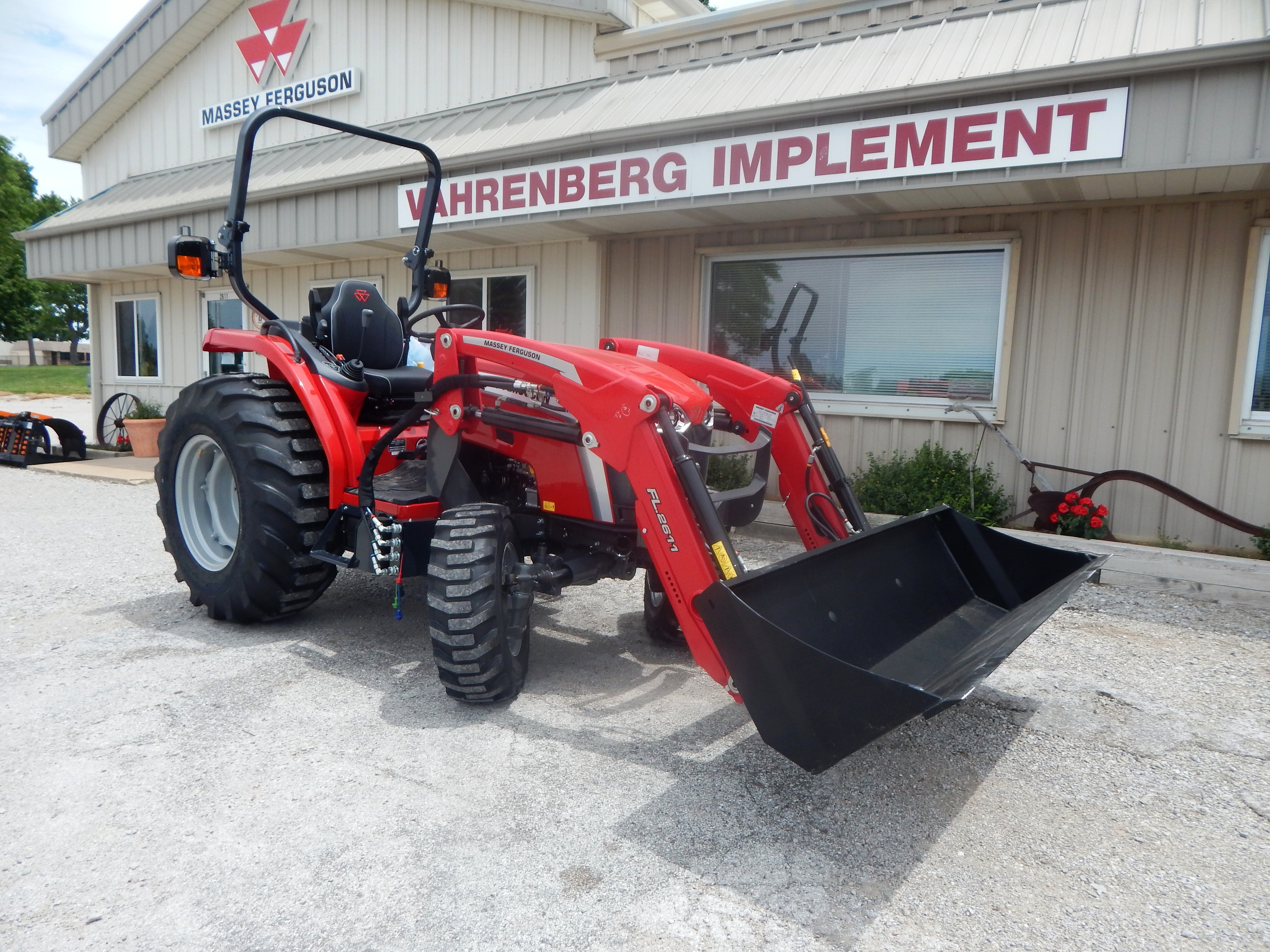 2026 Massey Ferguson 1M.35 eHydro Tractor