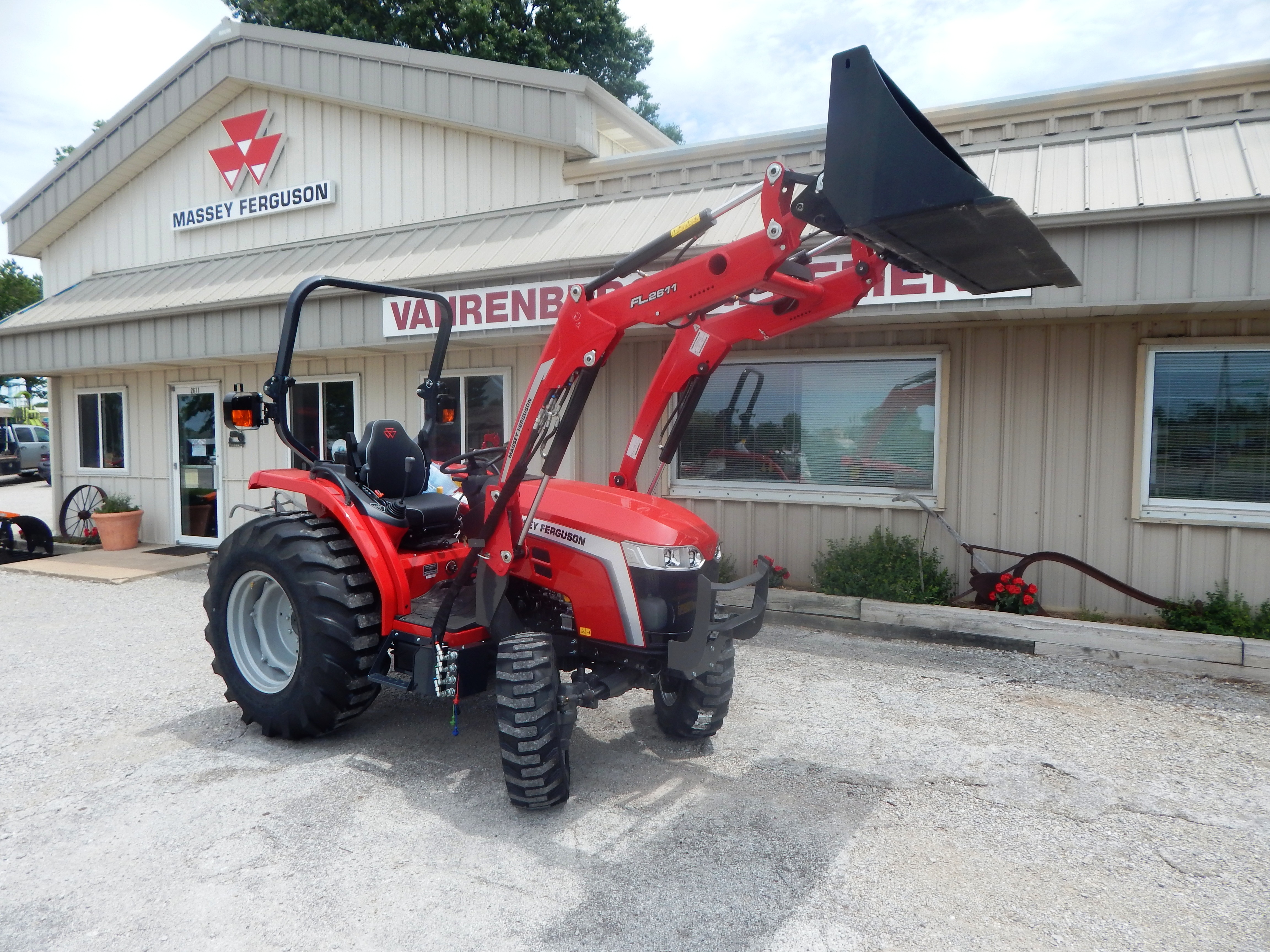 2026 Massey Ferguson 1M.35 eHydro Tractor