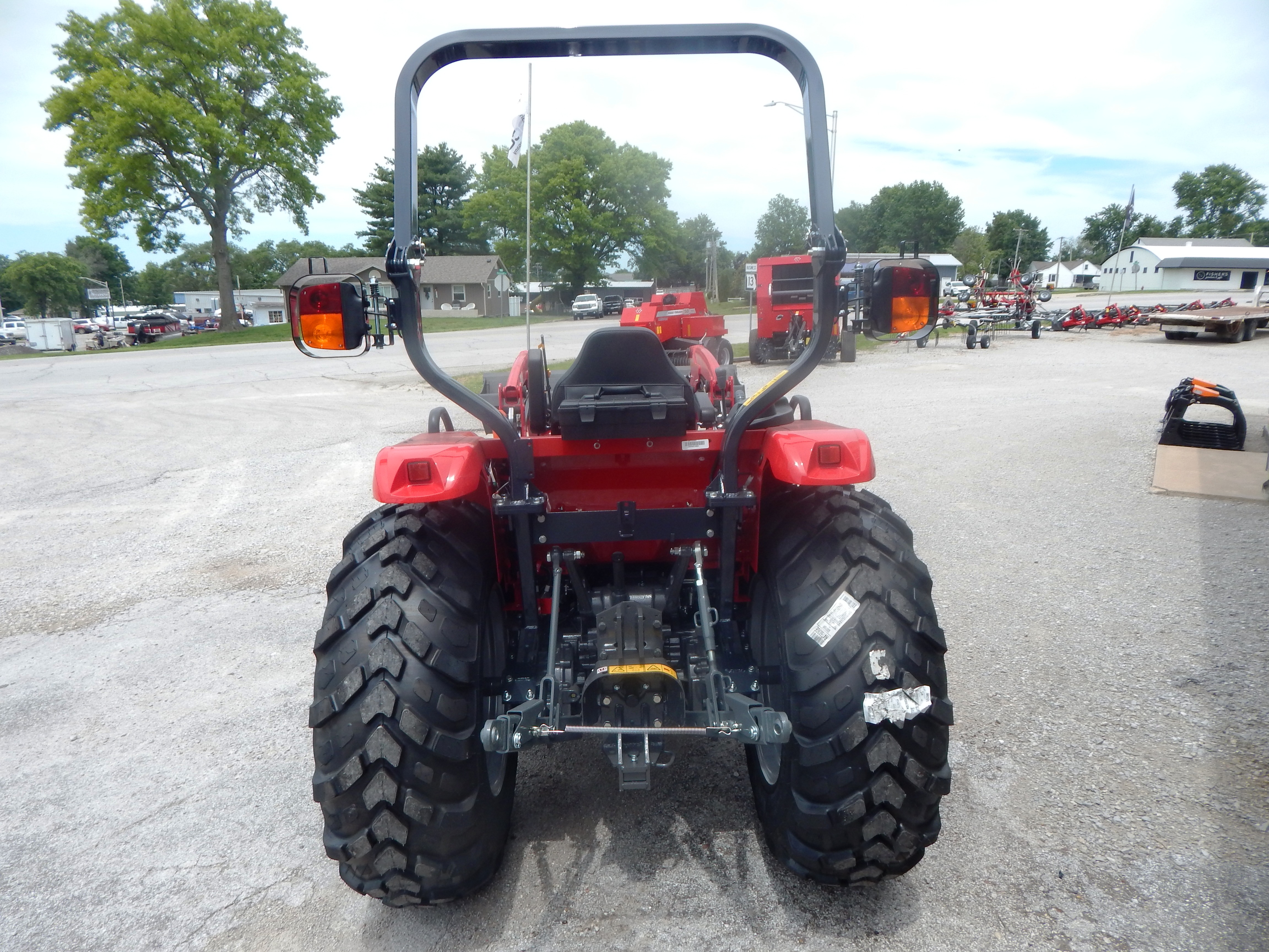 2026 Massey Ferguson 1M.40 eHydro Tractor