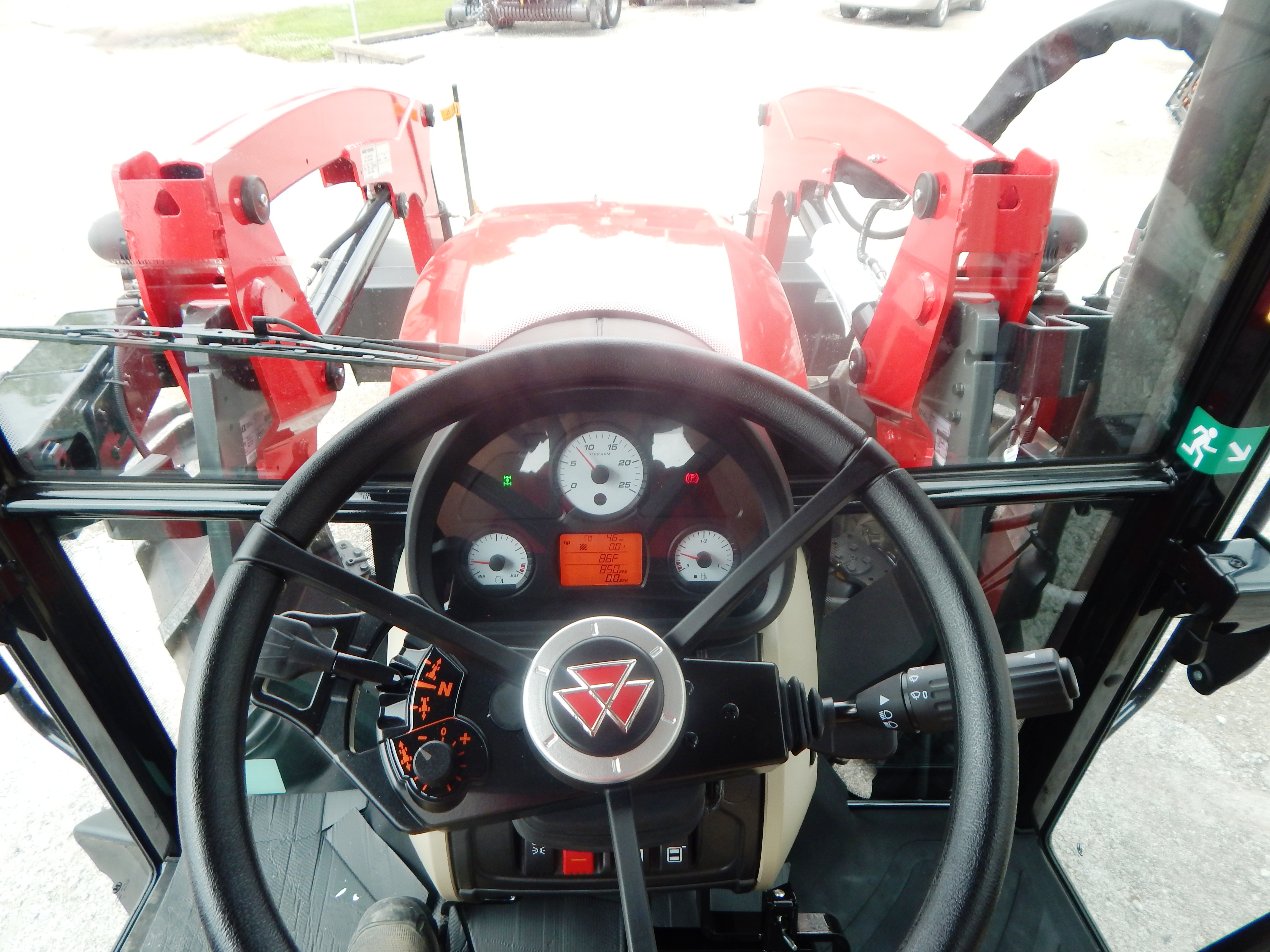 2026 Massey Ferguson 4707 Global Tractor