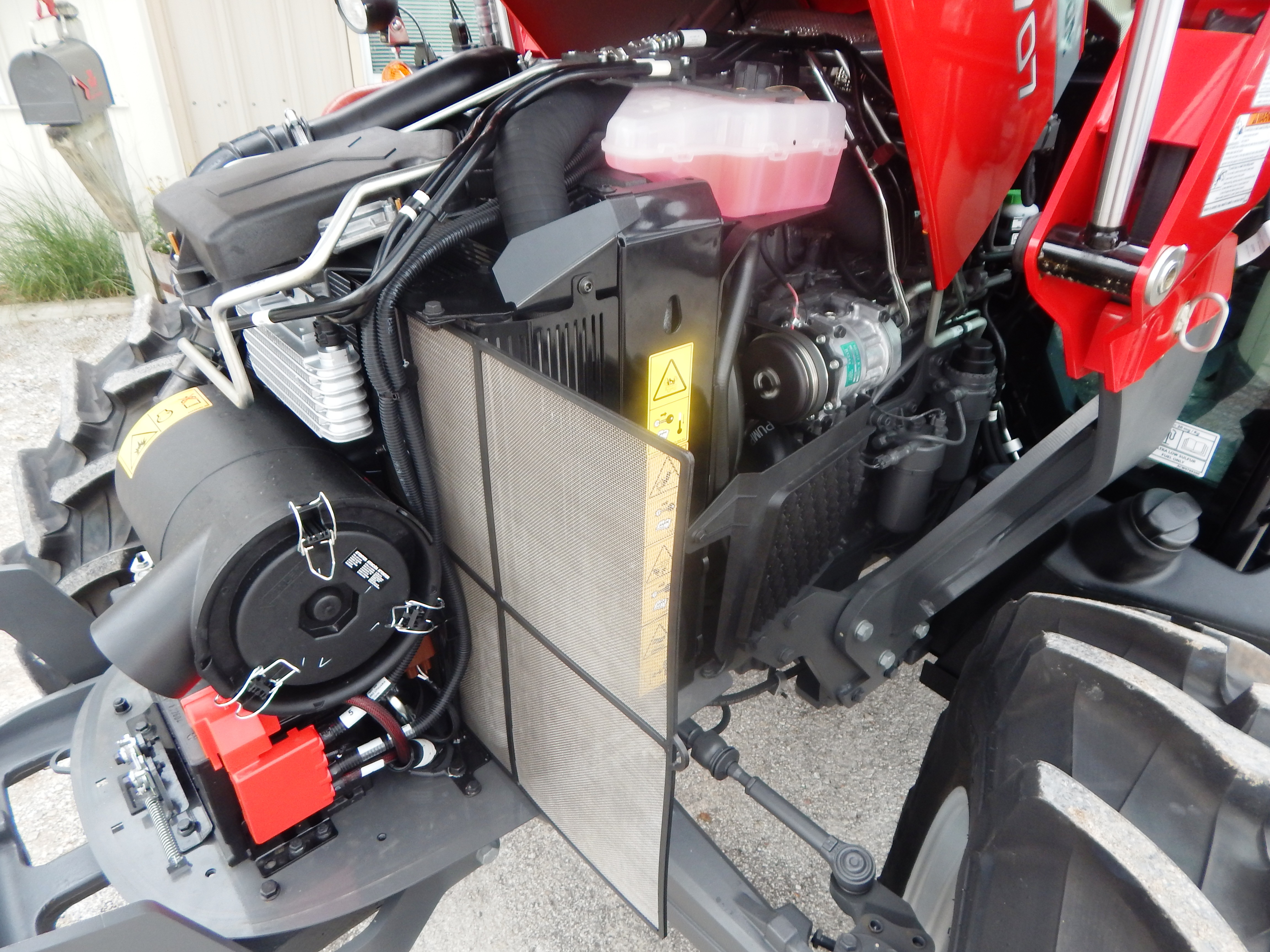 2026 Massey Ferguson 4707 Global Tractor