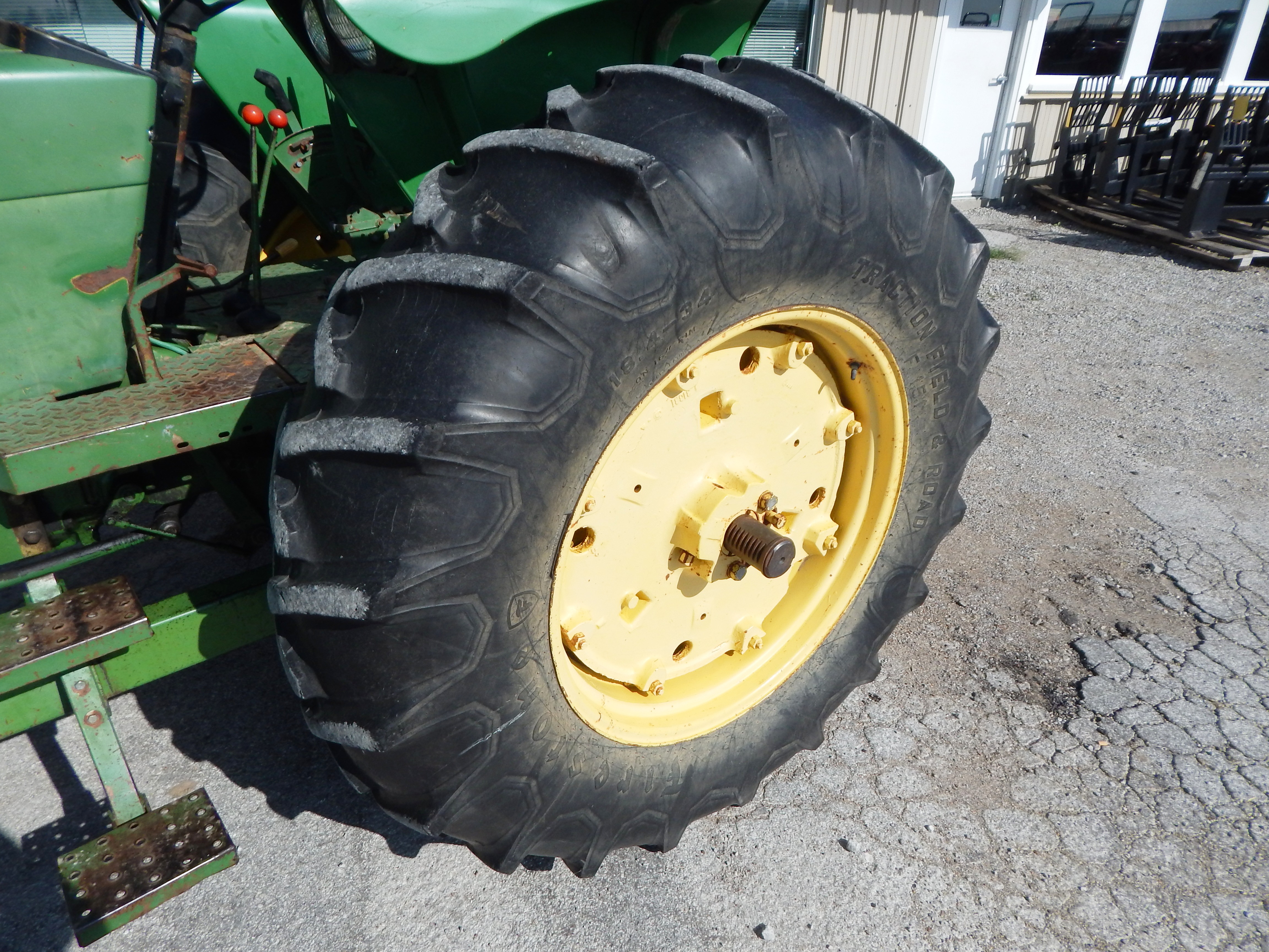 1977 John Deere 2840 Tractor