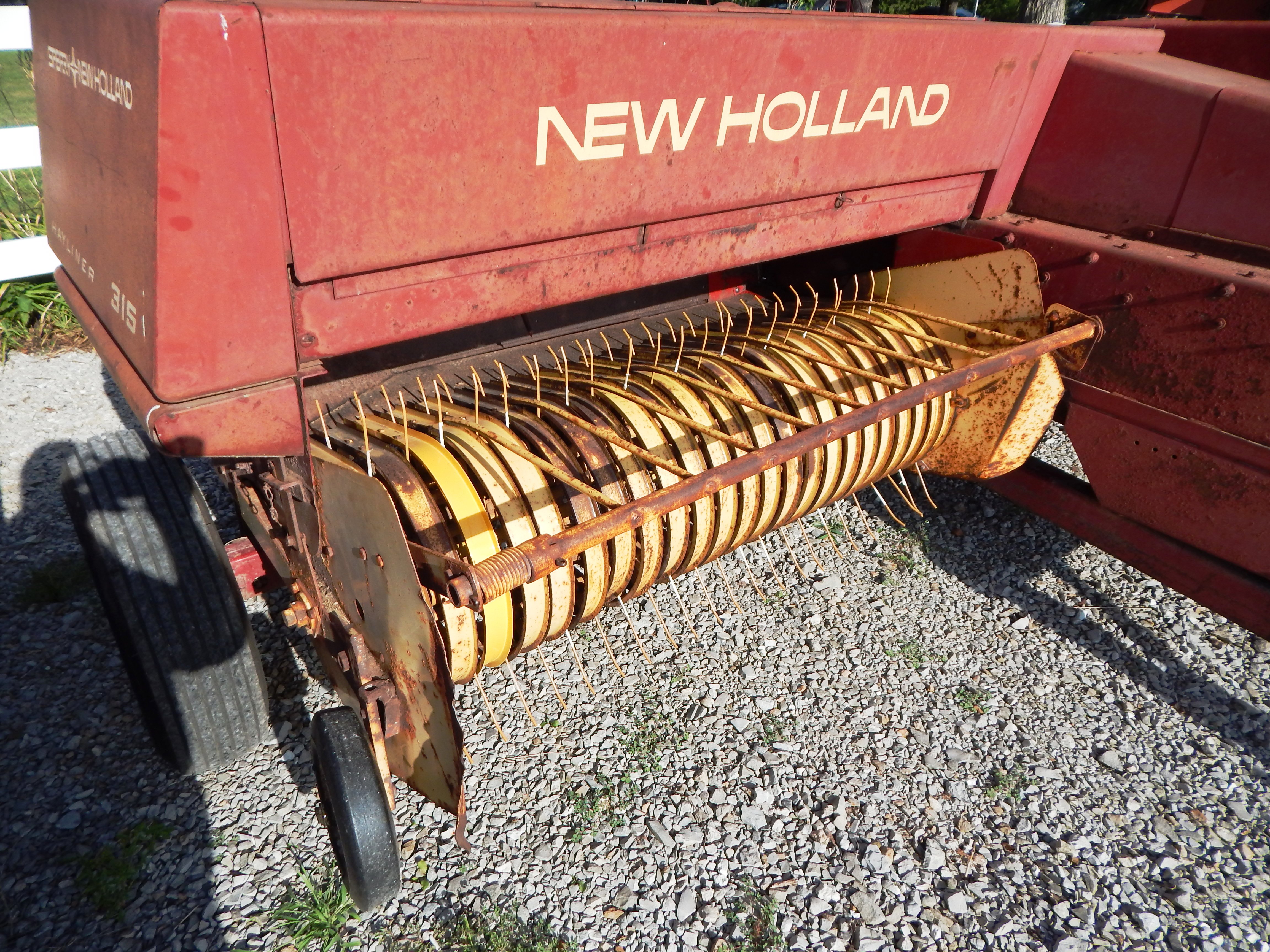 1979 New Holland 315 Baler/Square