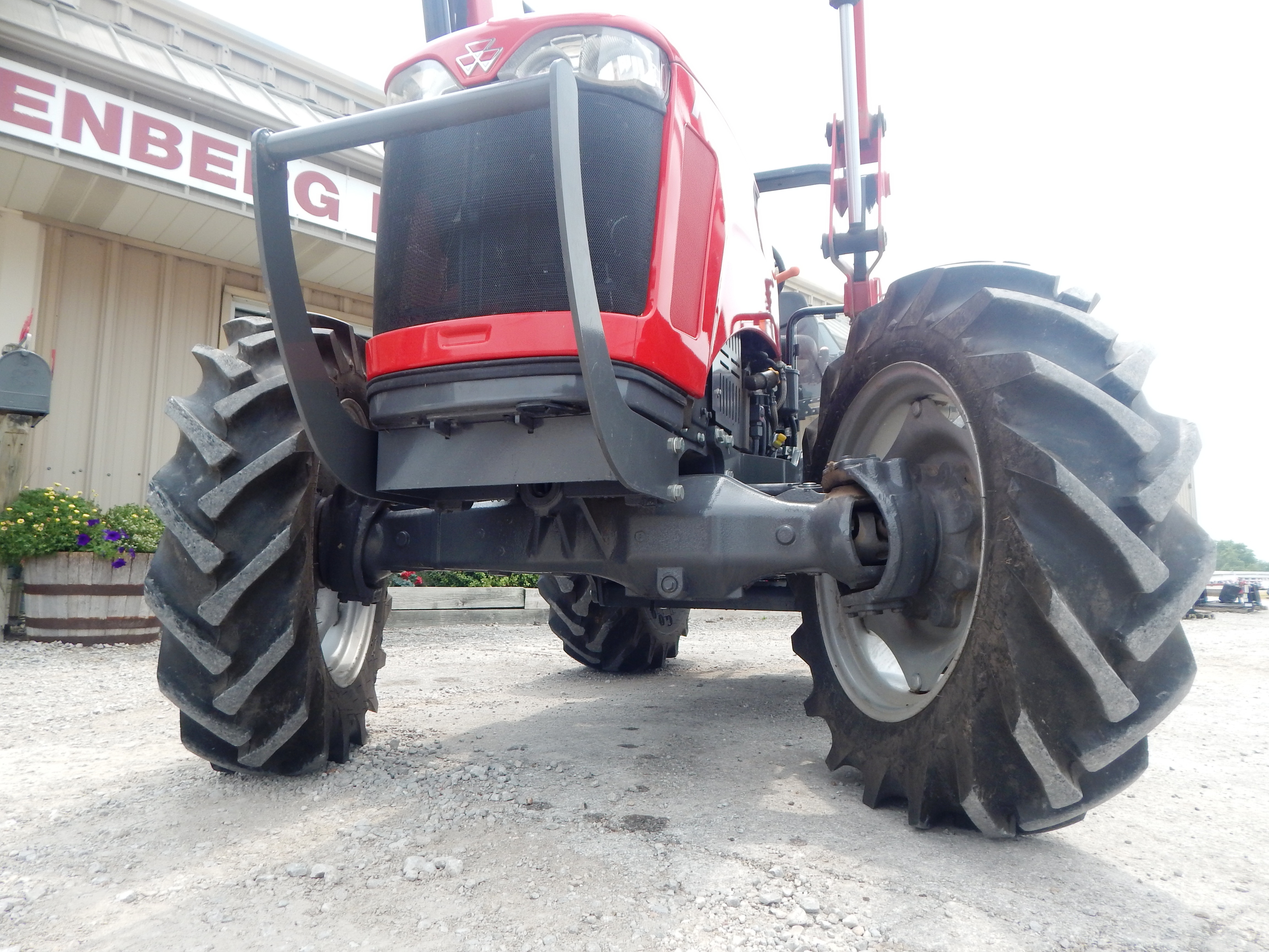2022 Massey Ferguson 2605H Tractor