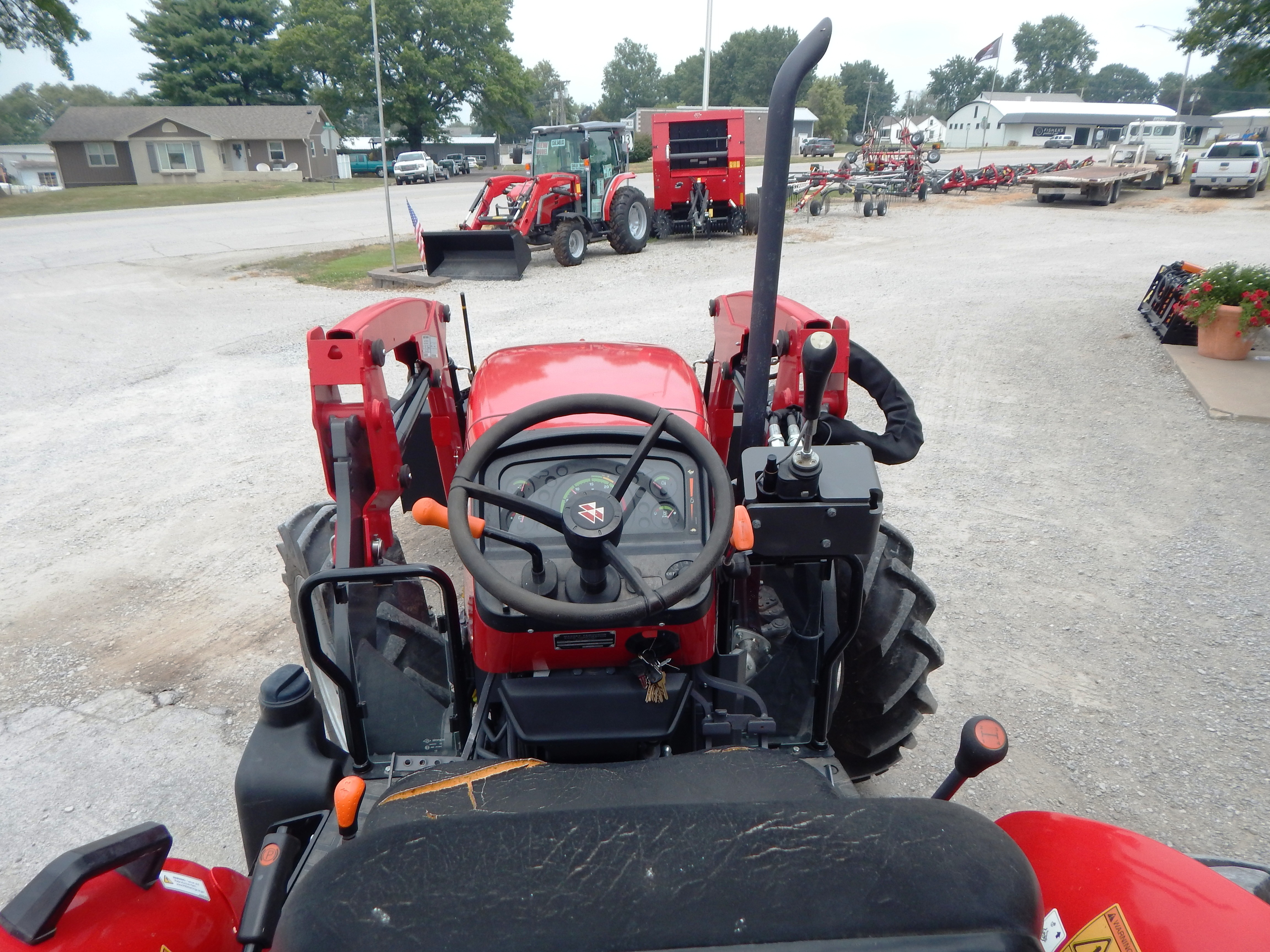 2022 Massey Ferguson 2605H Tractor