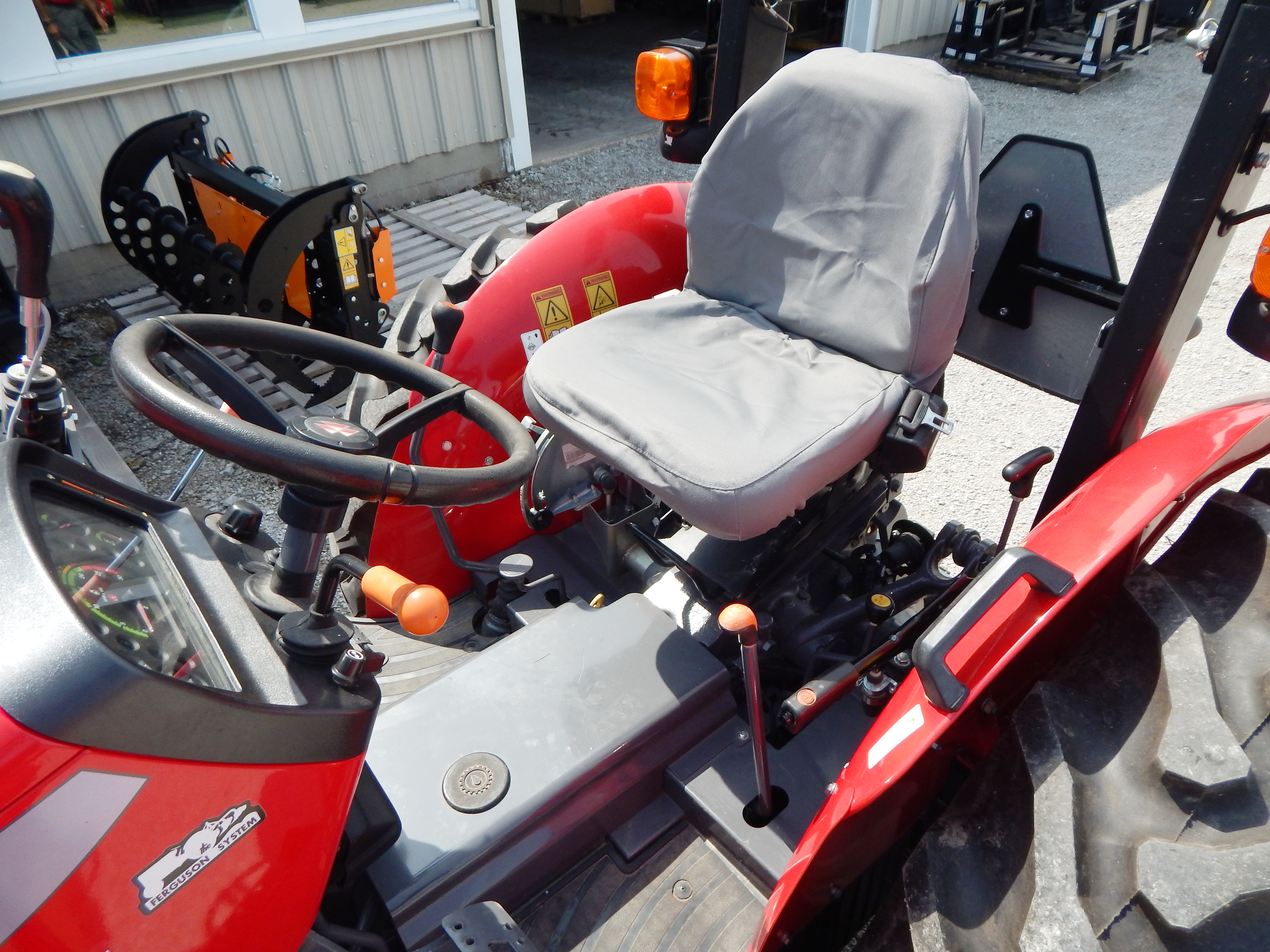 2022 Massey Ferguson 2605H Tractor