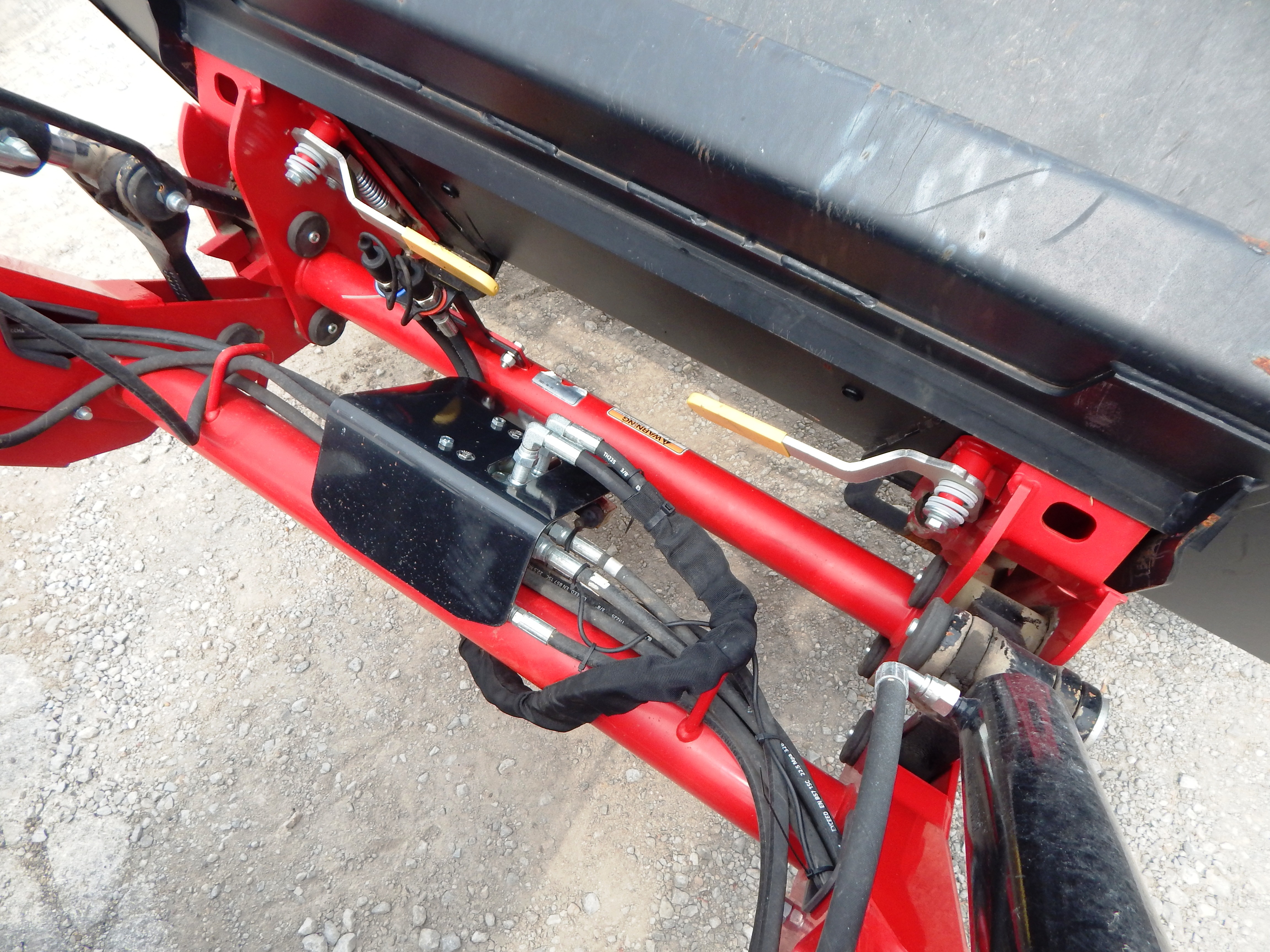 2022 Massey Ferguson 2605H Tractor