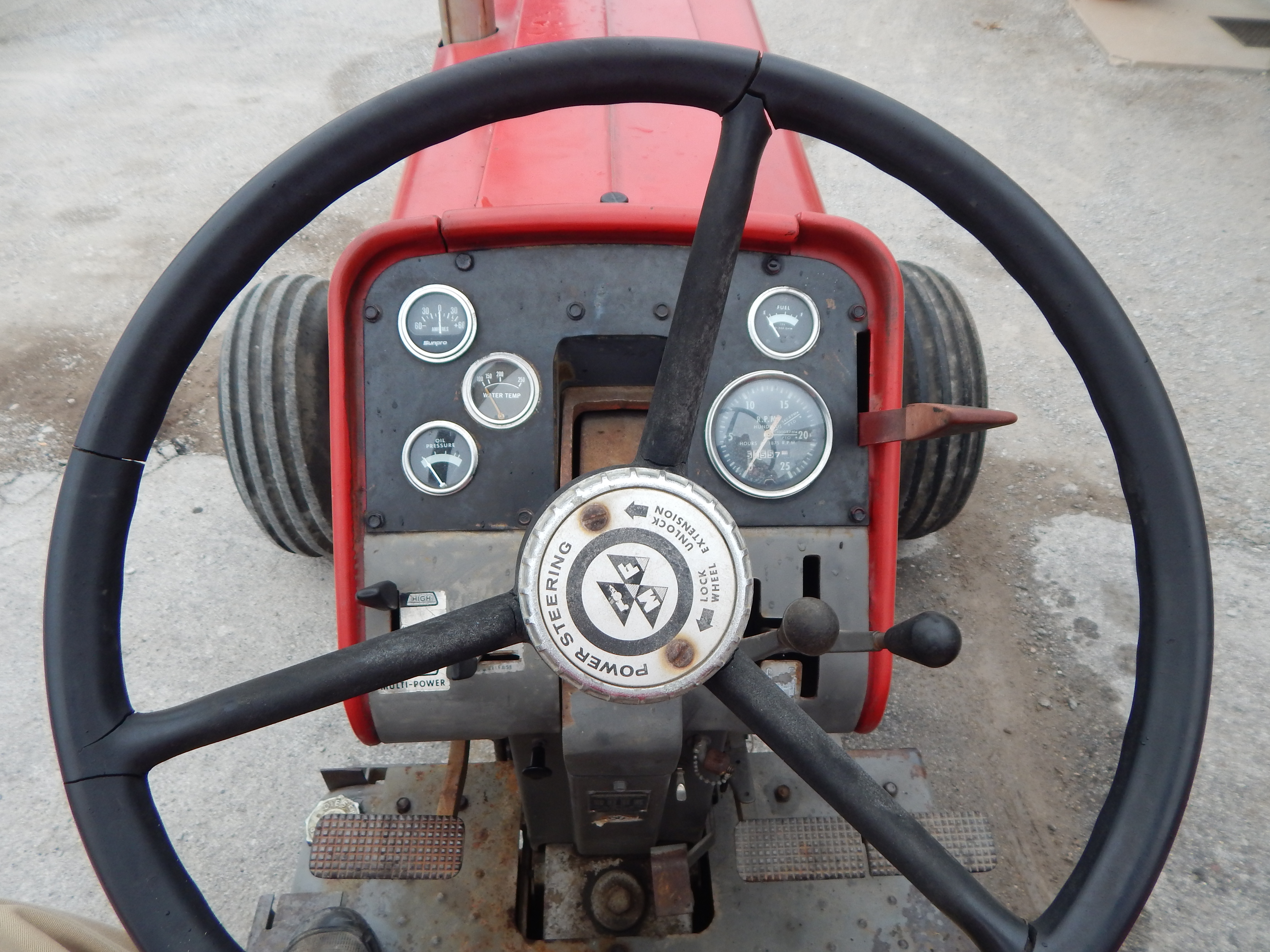 Massey Ferguson 1080 Tractor