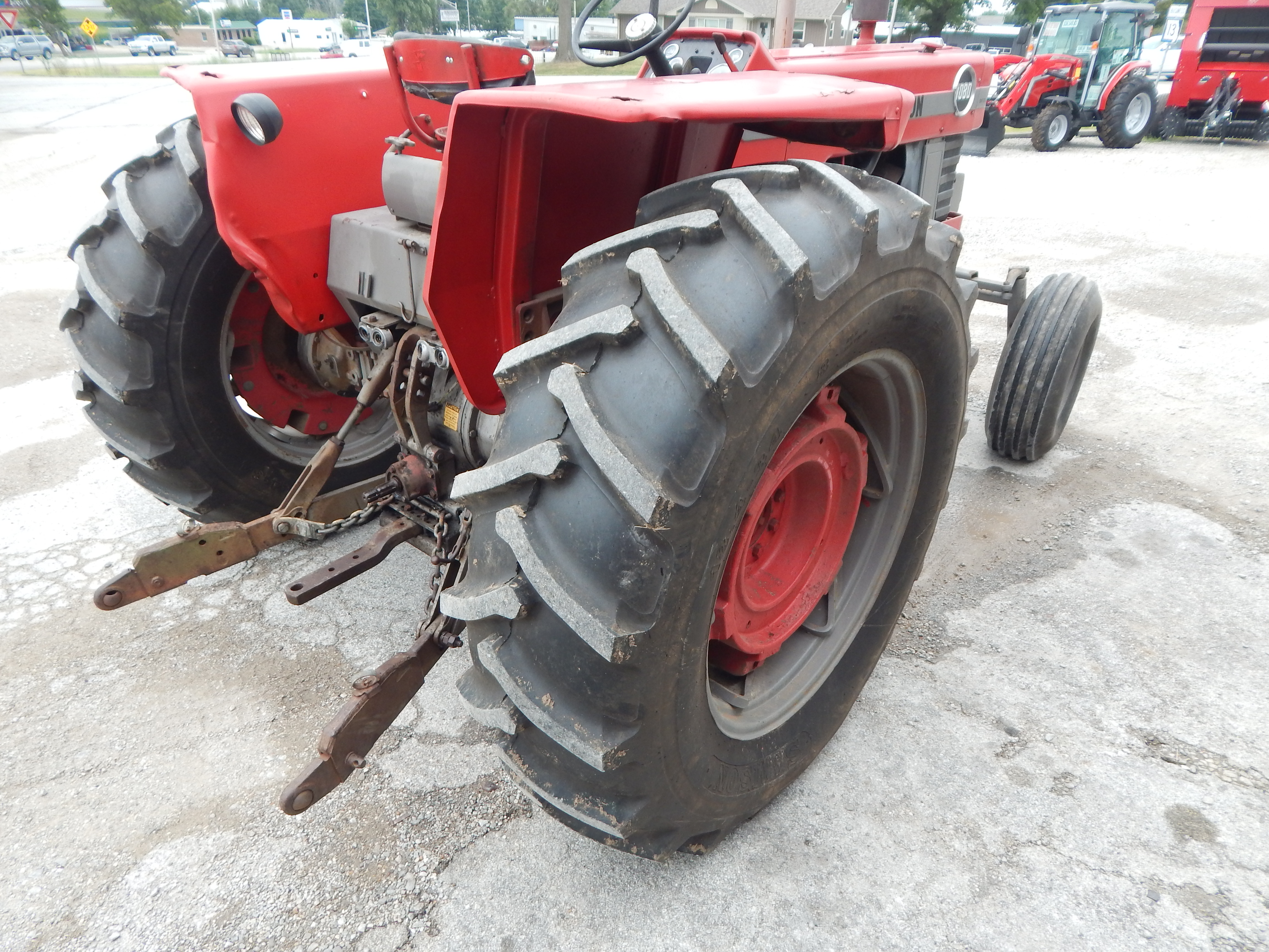 Massey Ferguson 1080 Tractor