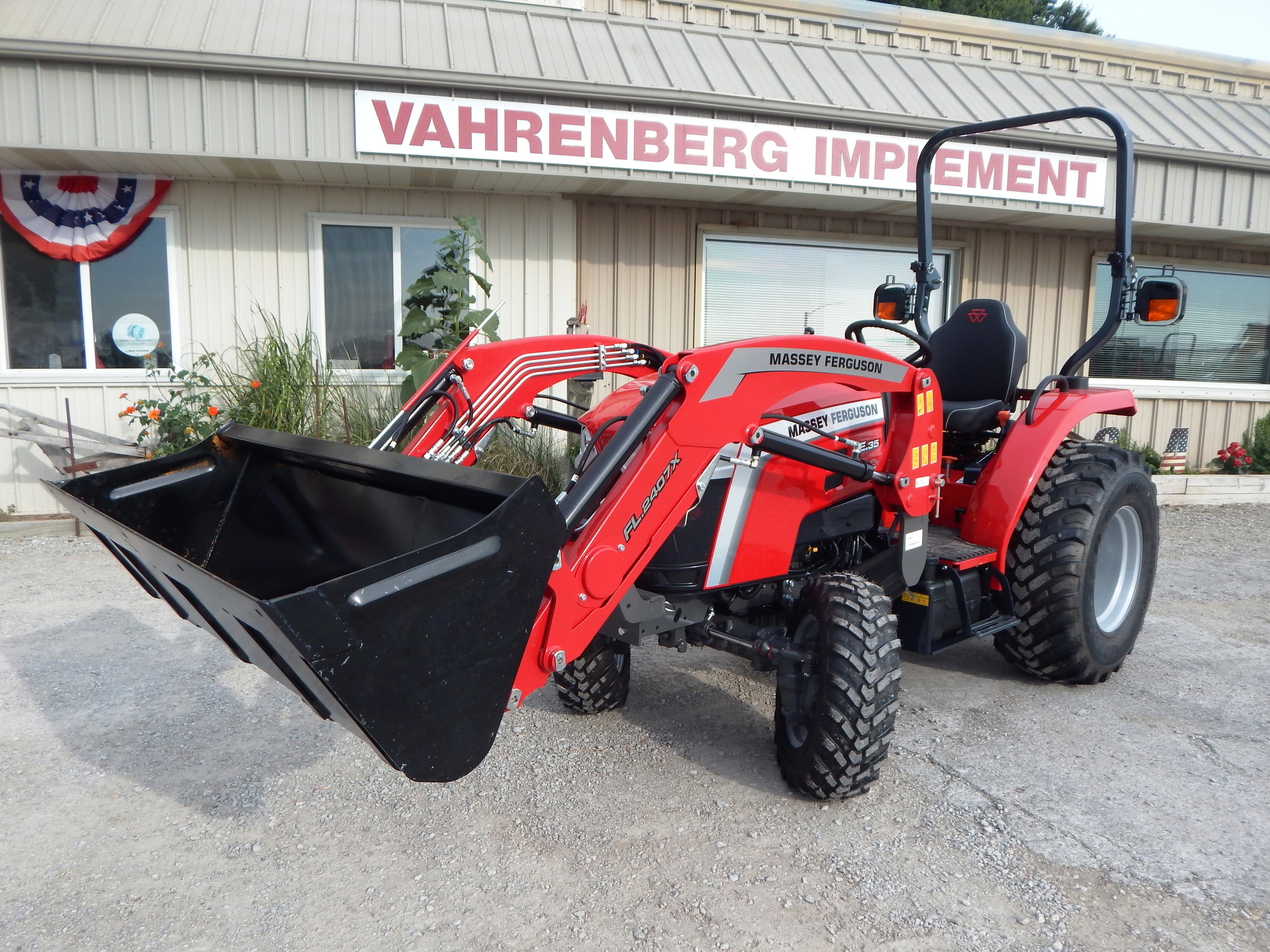 2026 Massey Ferguson 1E.35 Hydro Tractor
