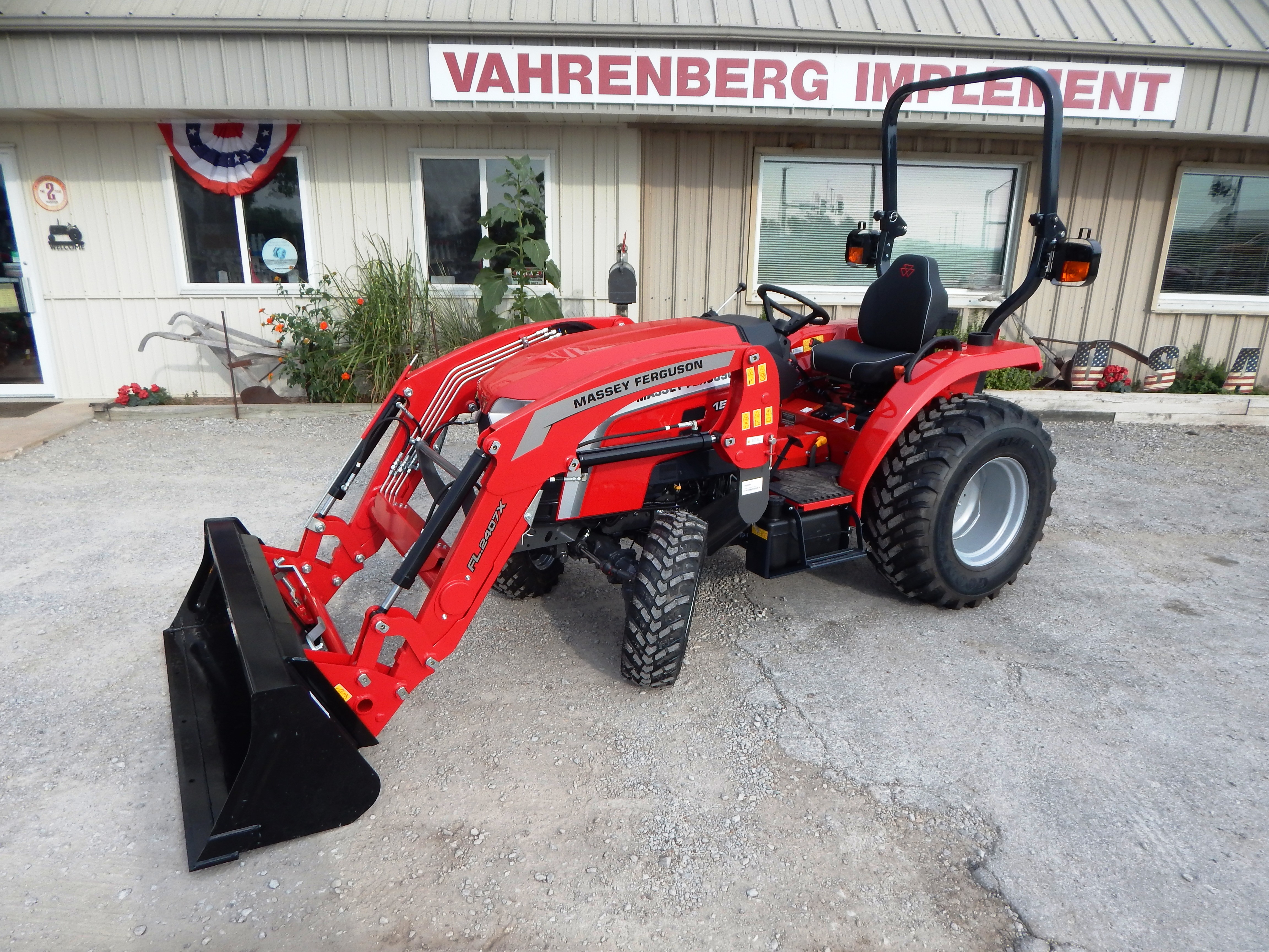 2026 Massey Ferguson 1E.35 Hydro Tractor