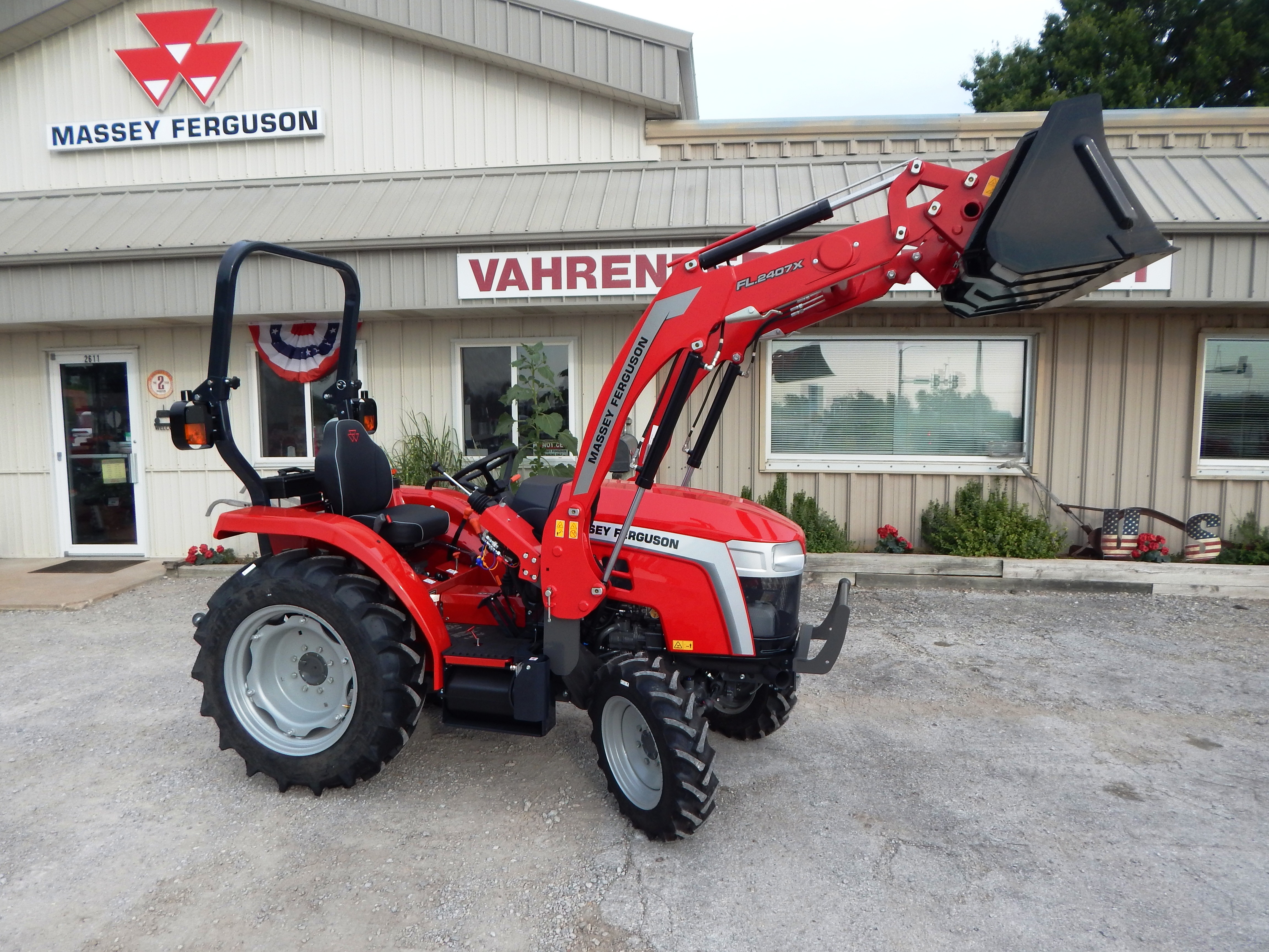 2026 Massey Ferguson 1E.40 Shuttle Tractor