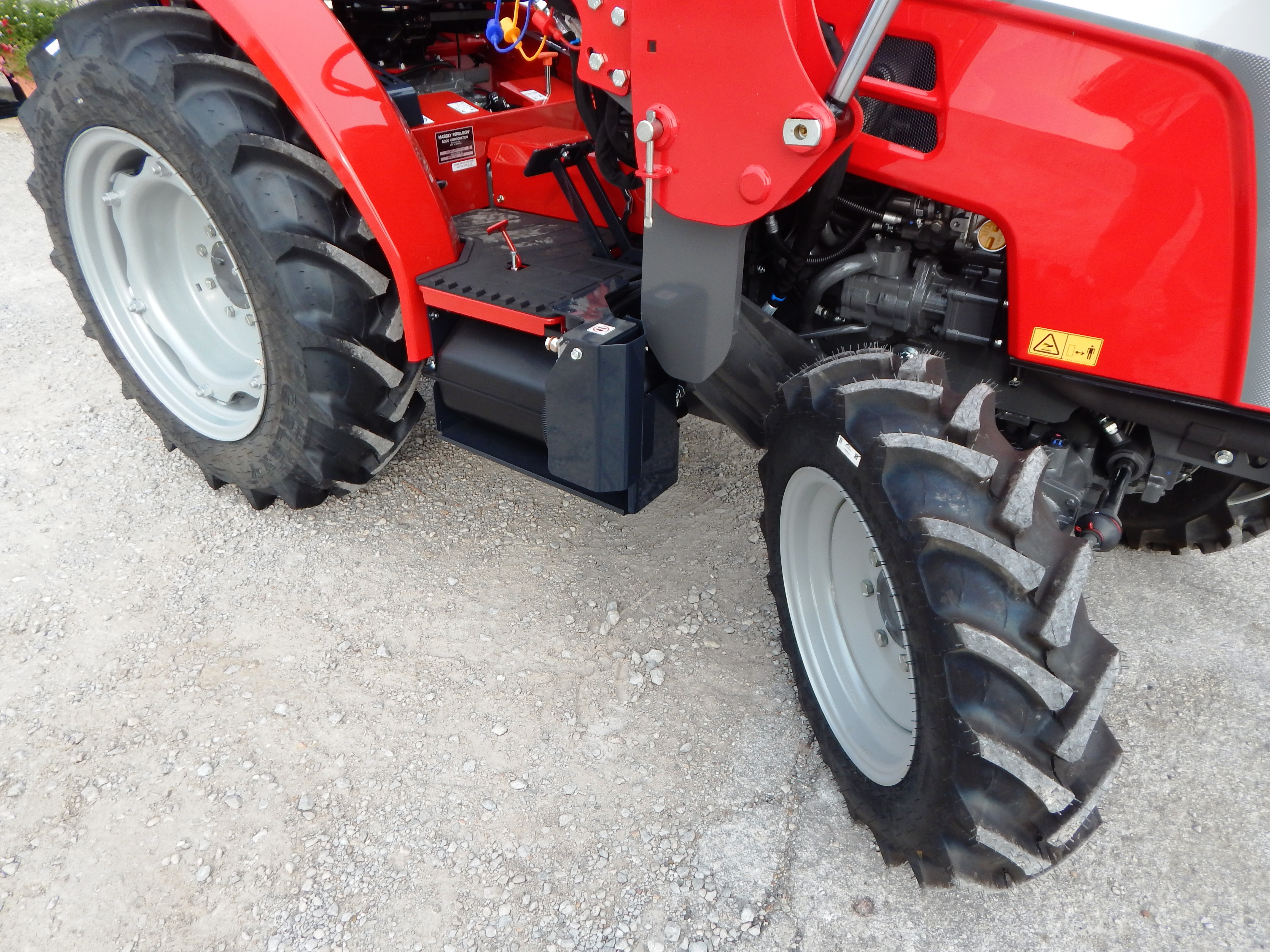 2026 Massey Ferguson 1E.40 Shuttle Tractor