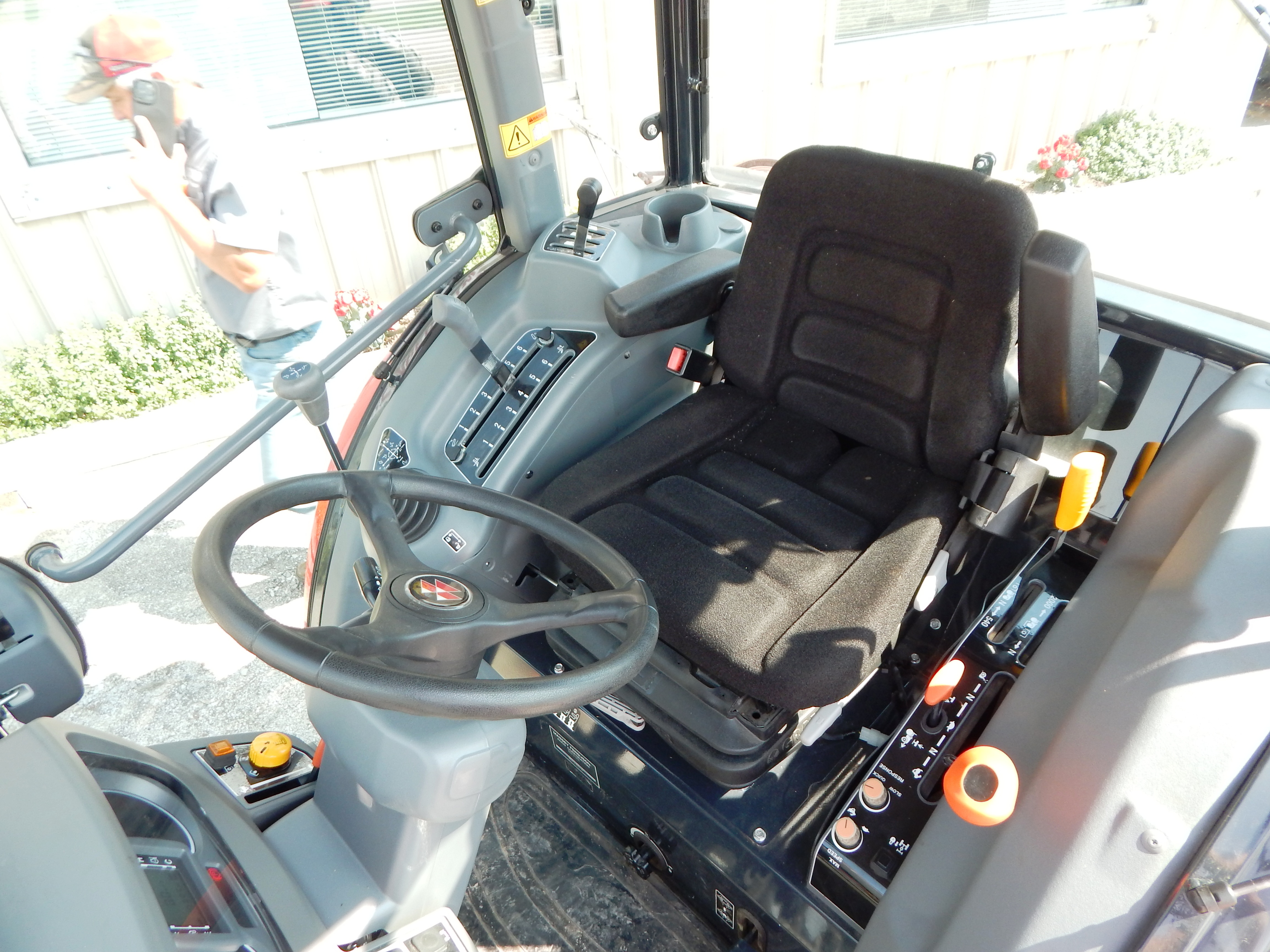2018 Massey Ferguson 1742 Premium eHydro Tractor