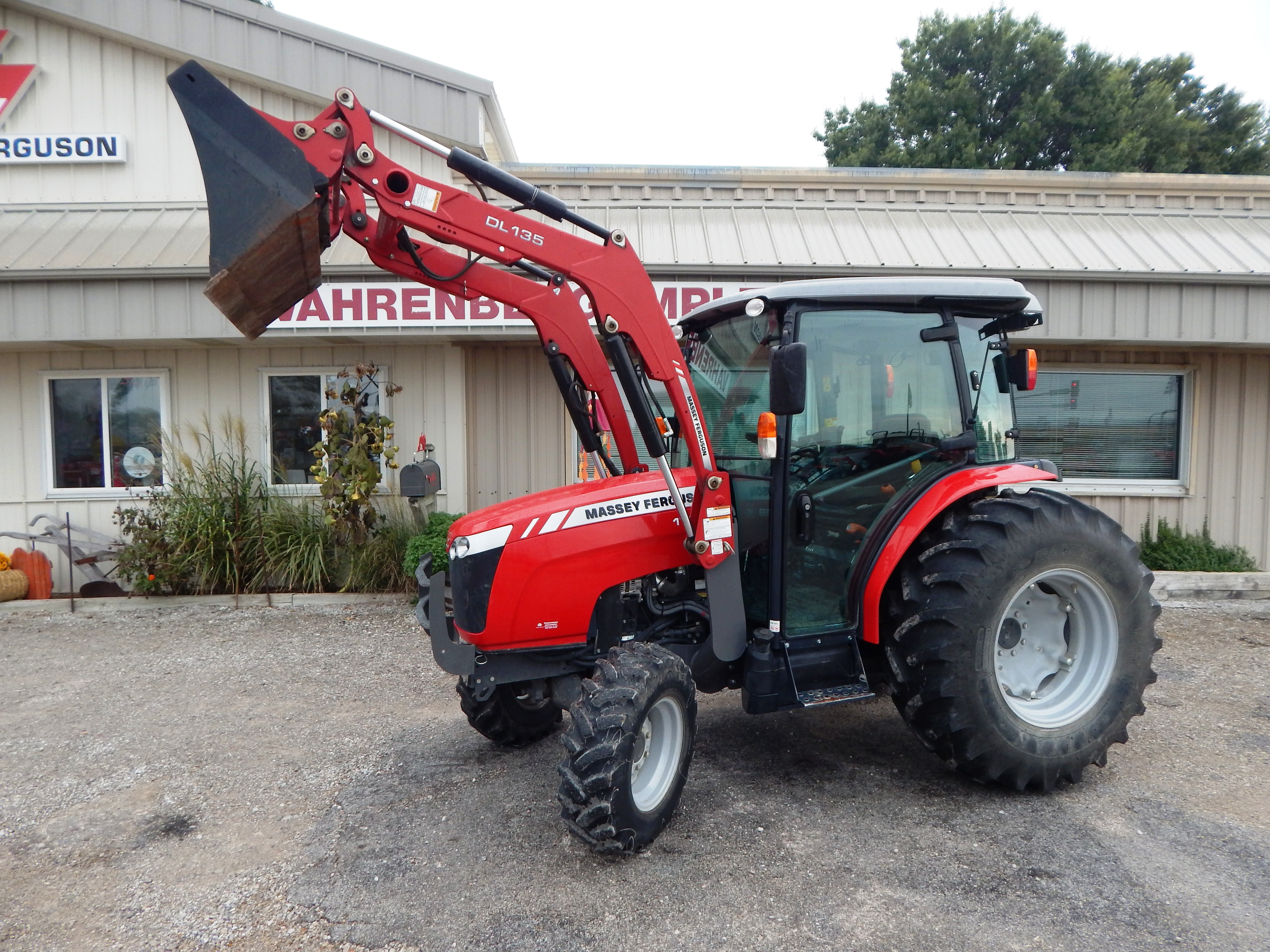 2017 Massey Ferguson 1759 Premium Power Shuttle Tractor