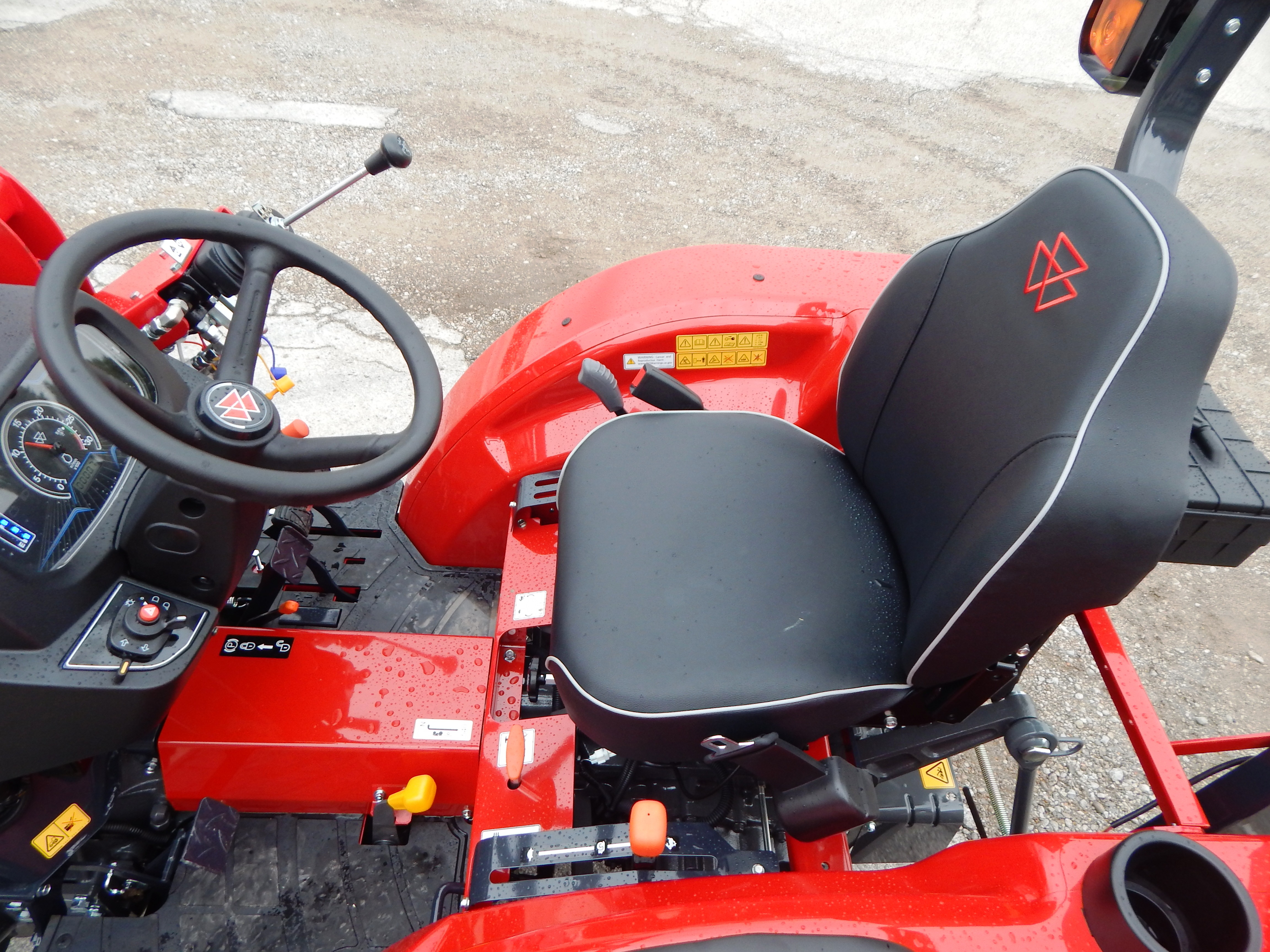 2026 Massey Ferguson 1E.25 Hydro Tractor