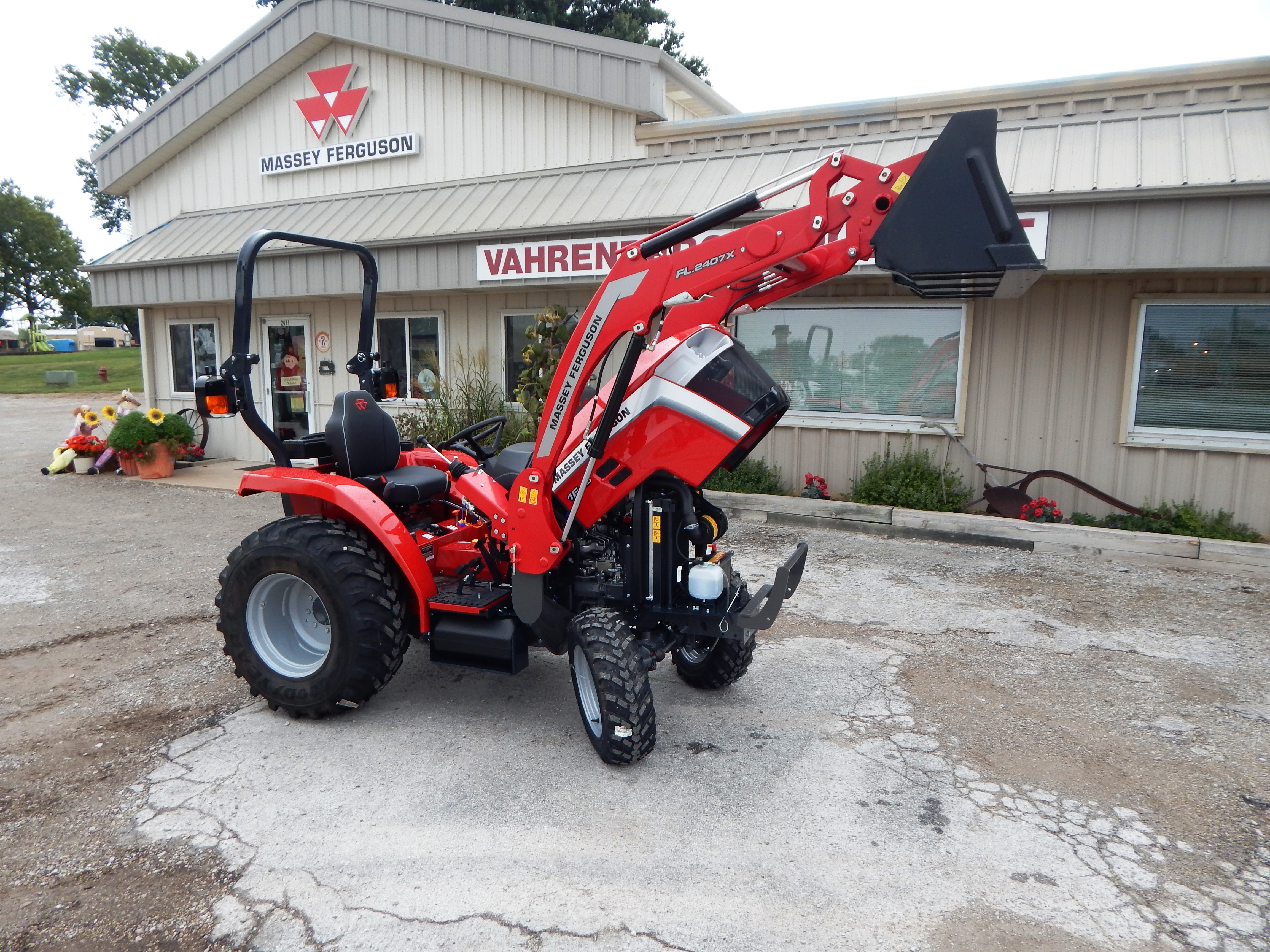 2026 Massey Ferguson 1E.25 Hydro Tractor