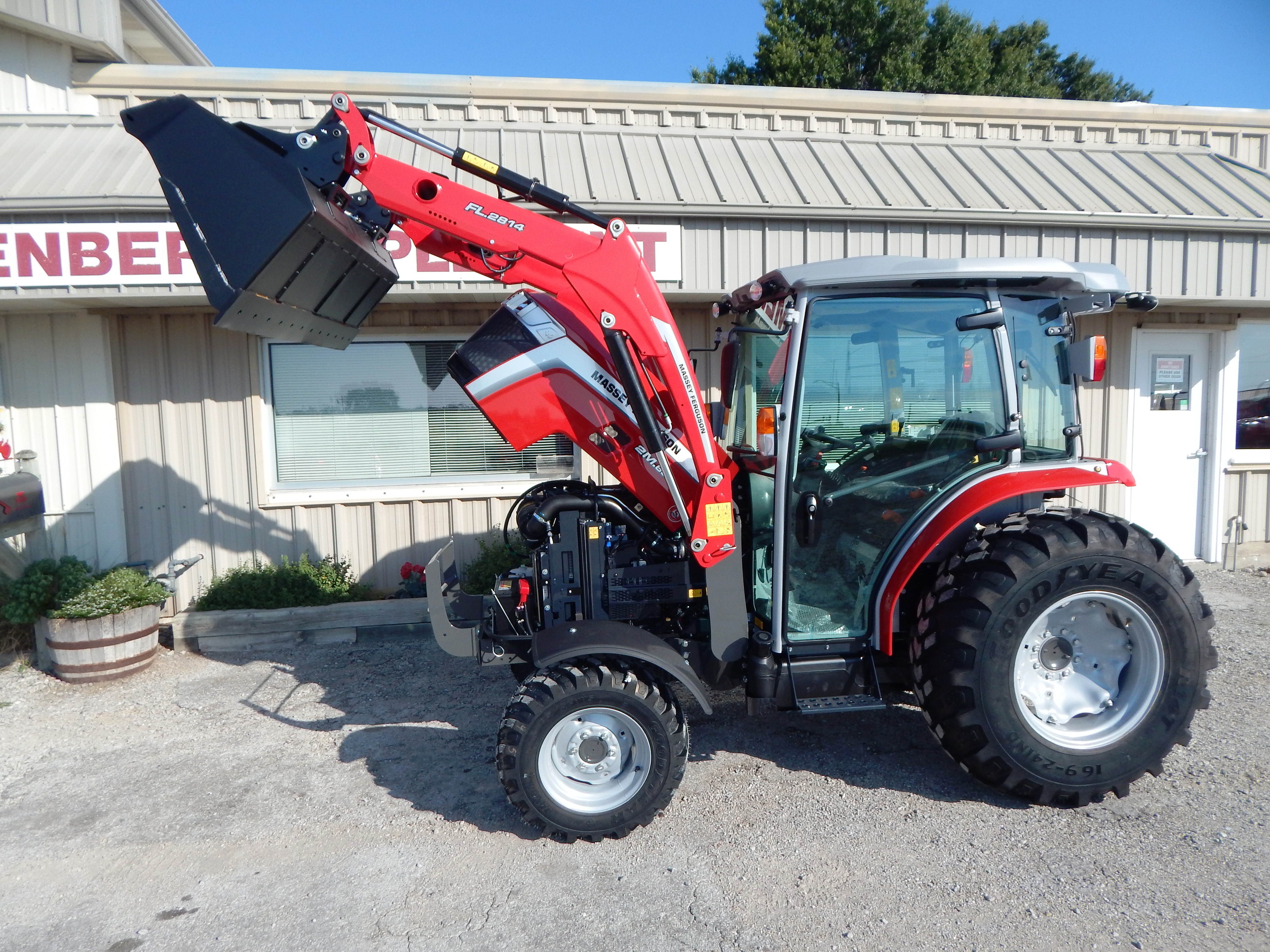 2026 Massey Ferguson 2M.60 Power Shuttle Cab Tractor
