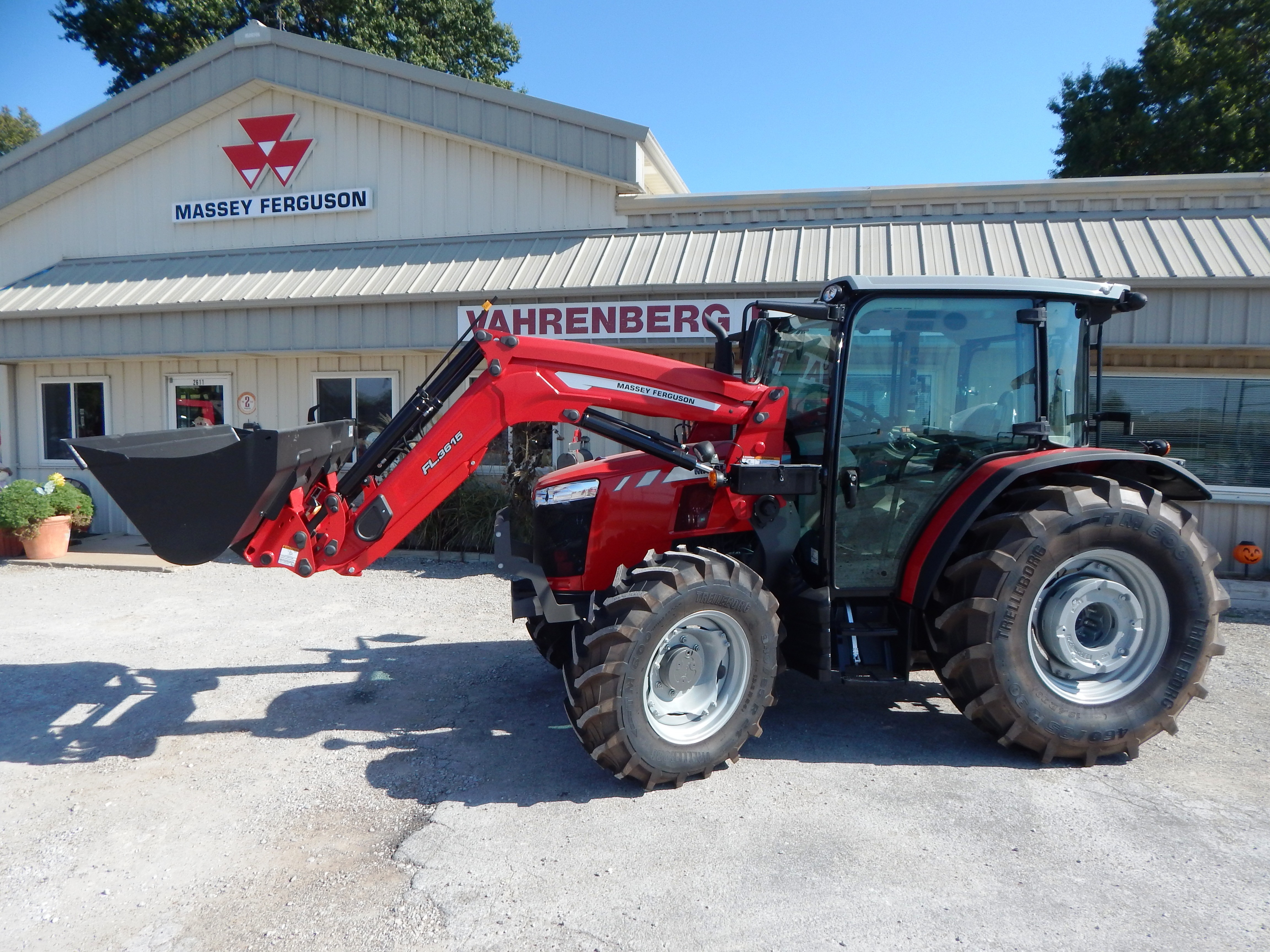 2026 Massey Ferguson 4710 Dyna2 Tractor