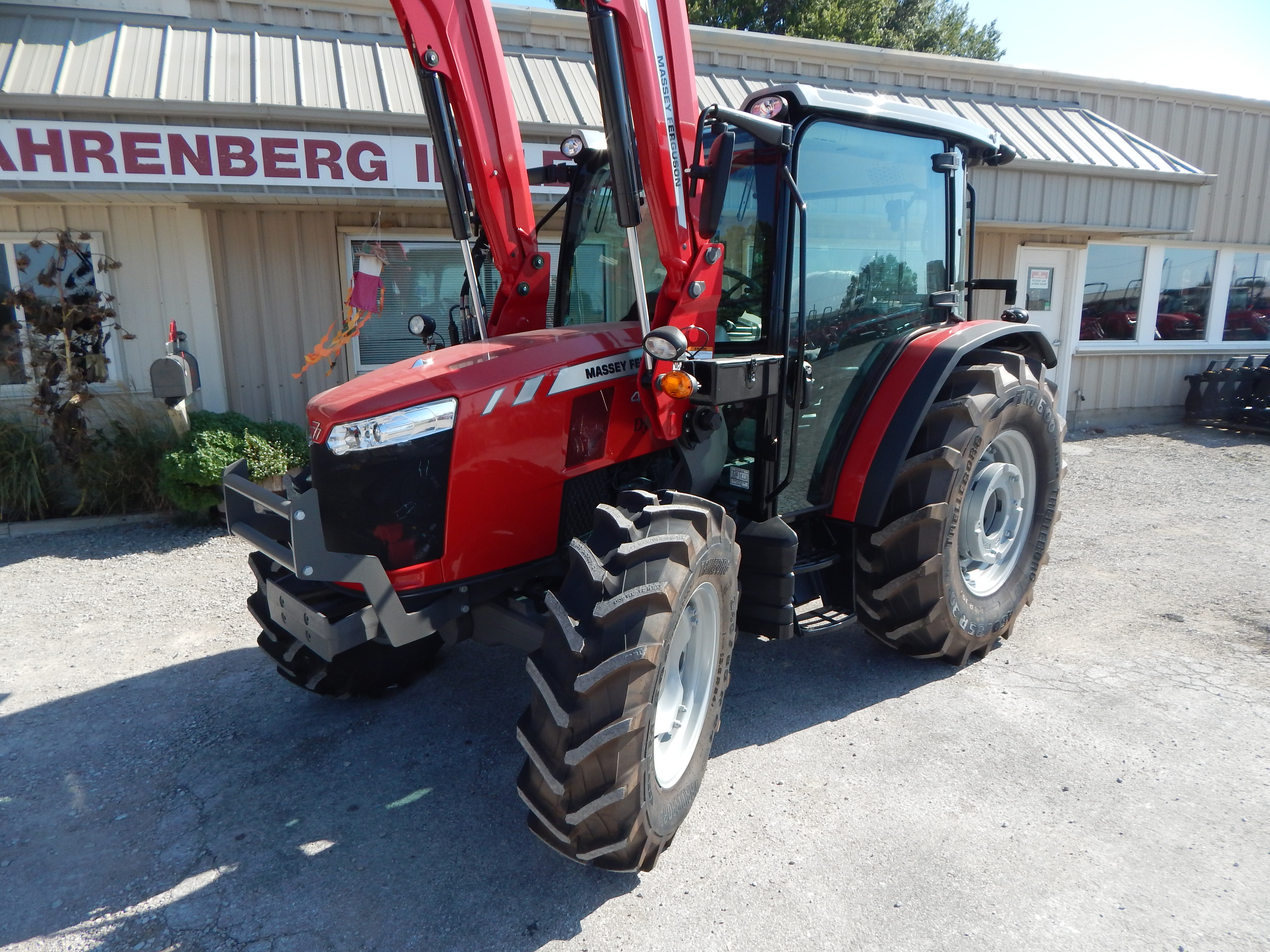 2026 Massey Ferguson 4710 Dyna2 Tractor