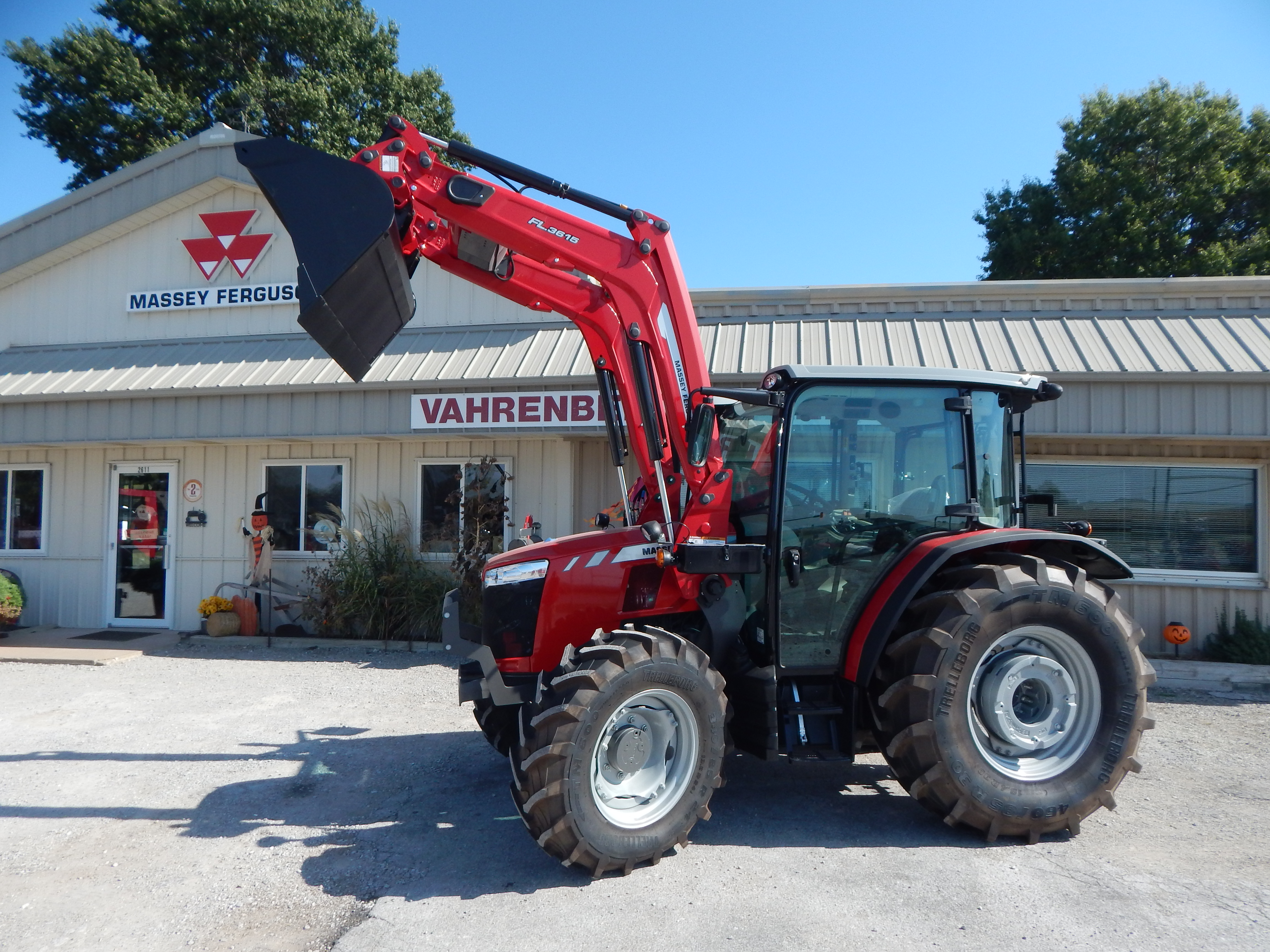 2026 Massey Ferguson 4710 Dyna2 Tractor