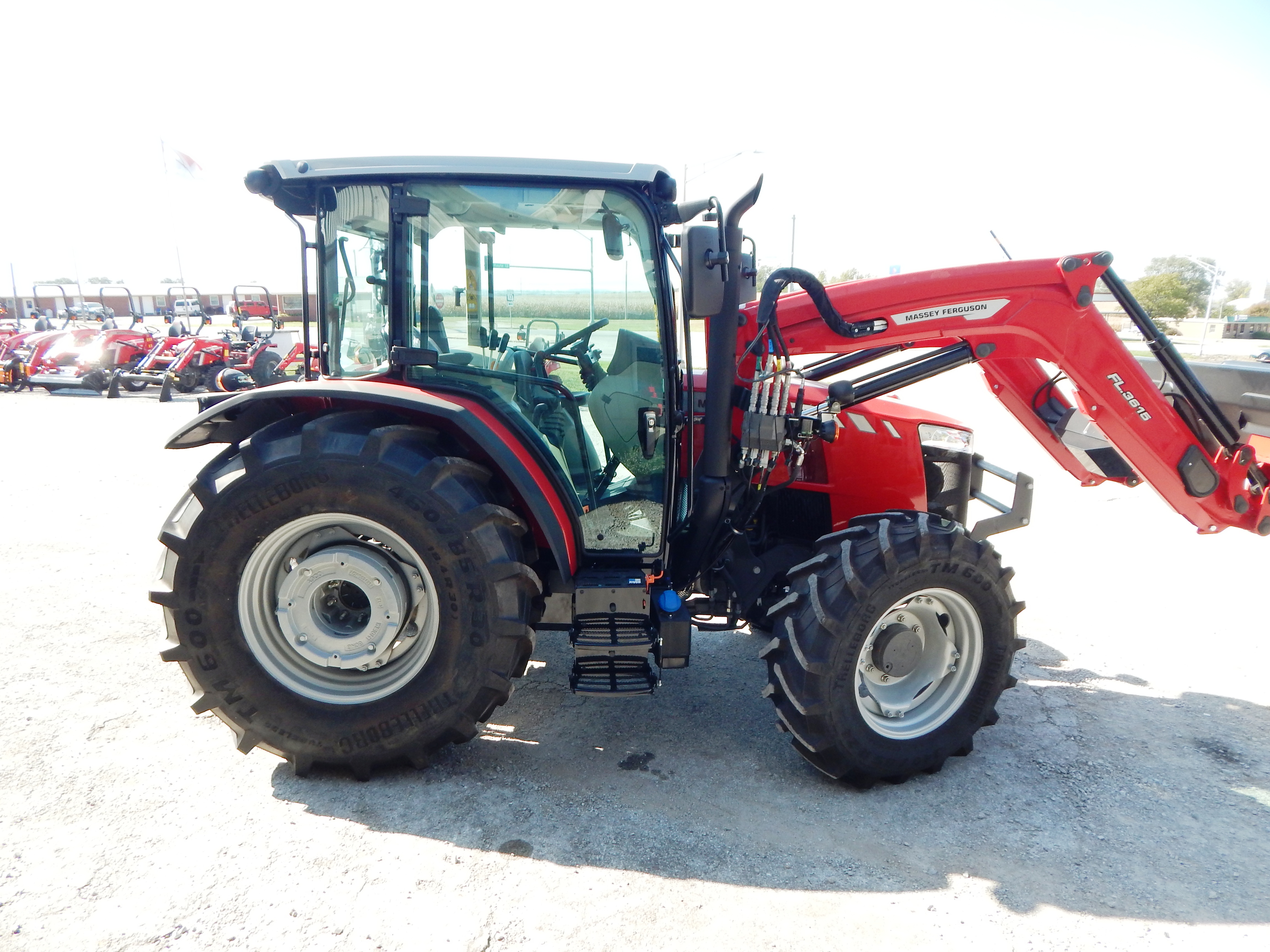 2026 Massey Ferguson 4710 Dyna2 Tractor