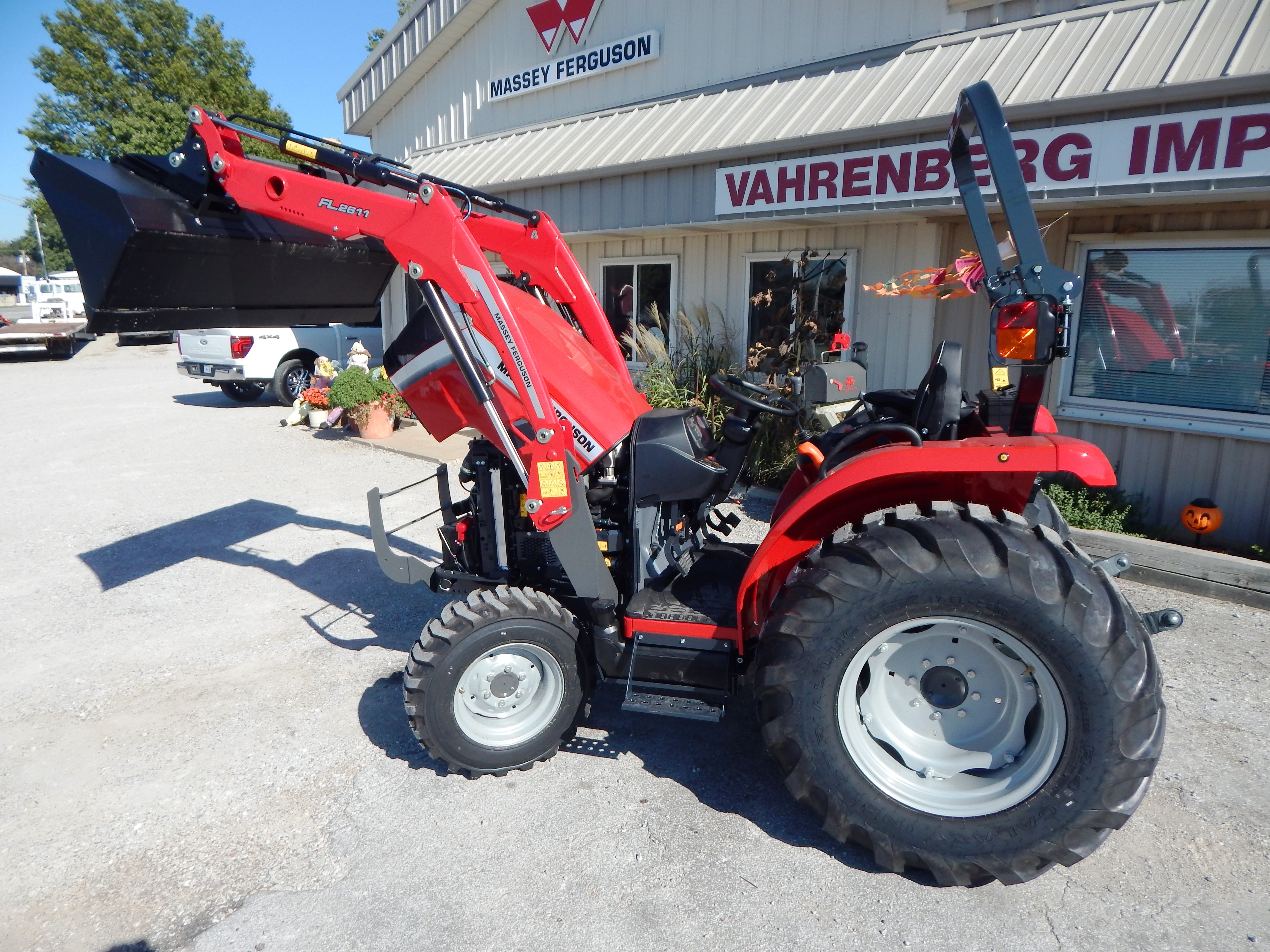2026 Massey Ferguson 1M.35 eHydro Tractor