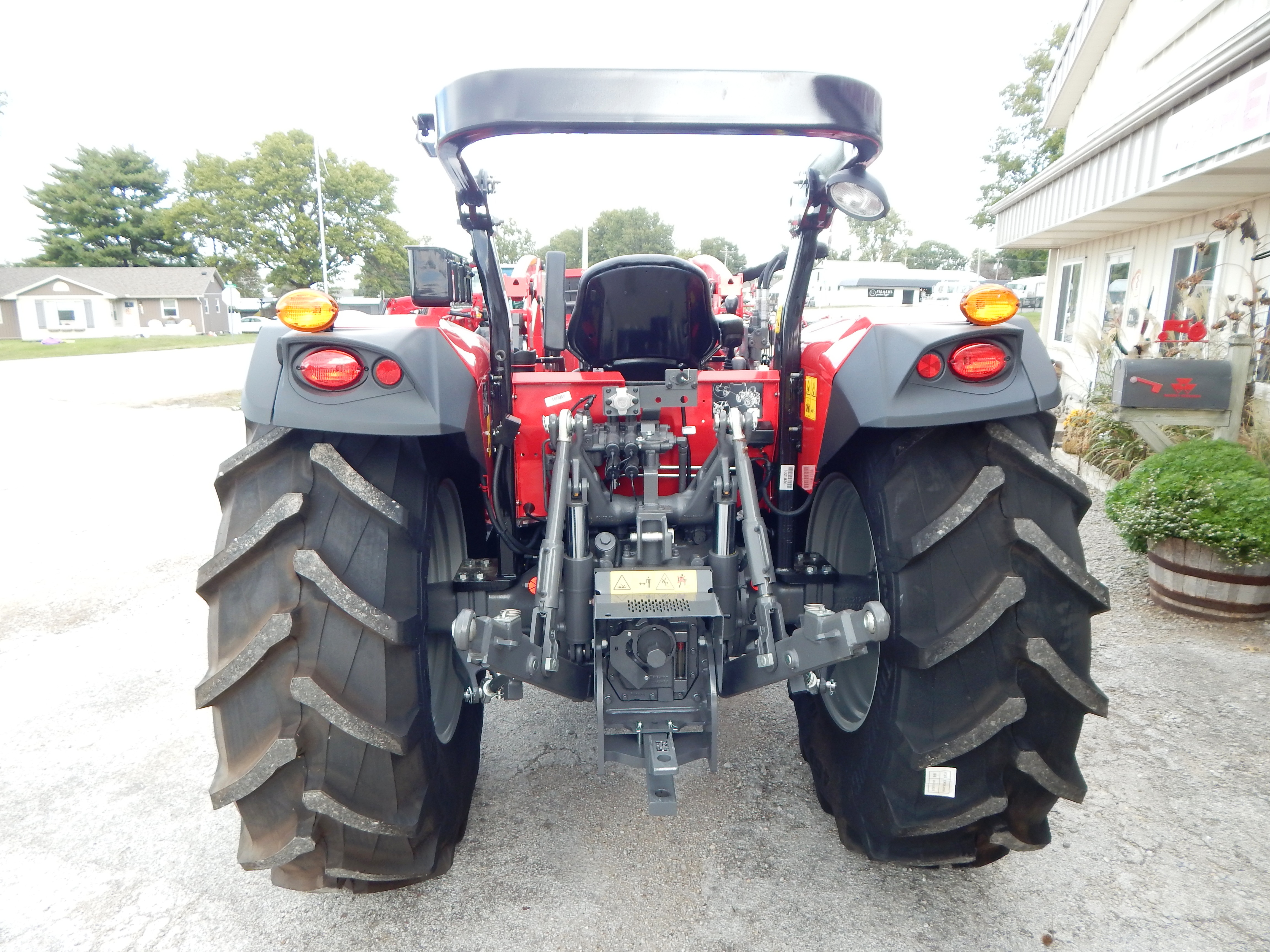 2026 Massey Ferguson 4707 Dyna2 Tractor
