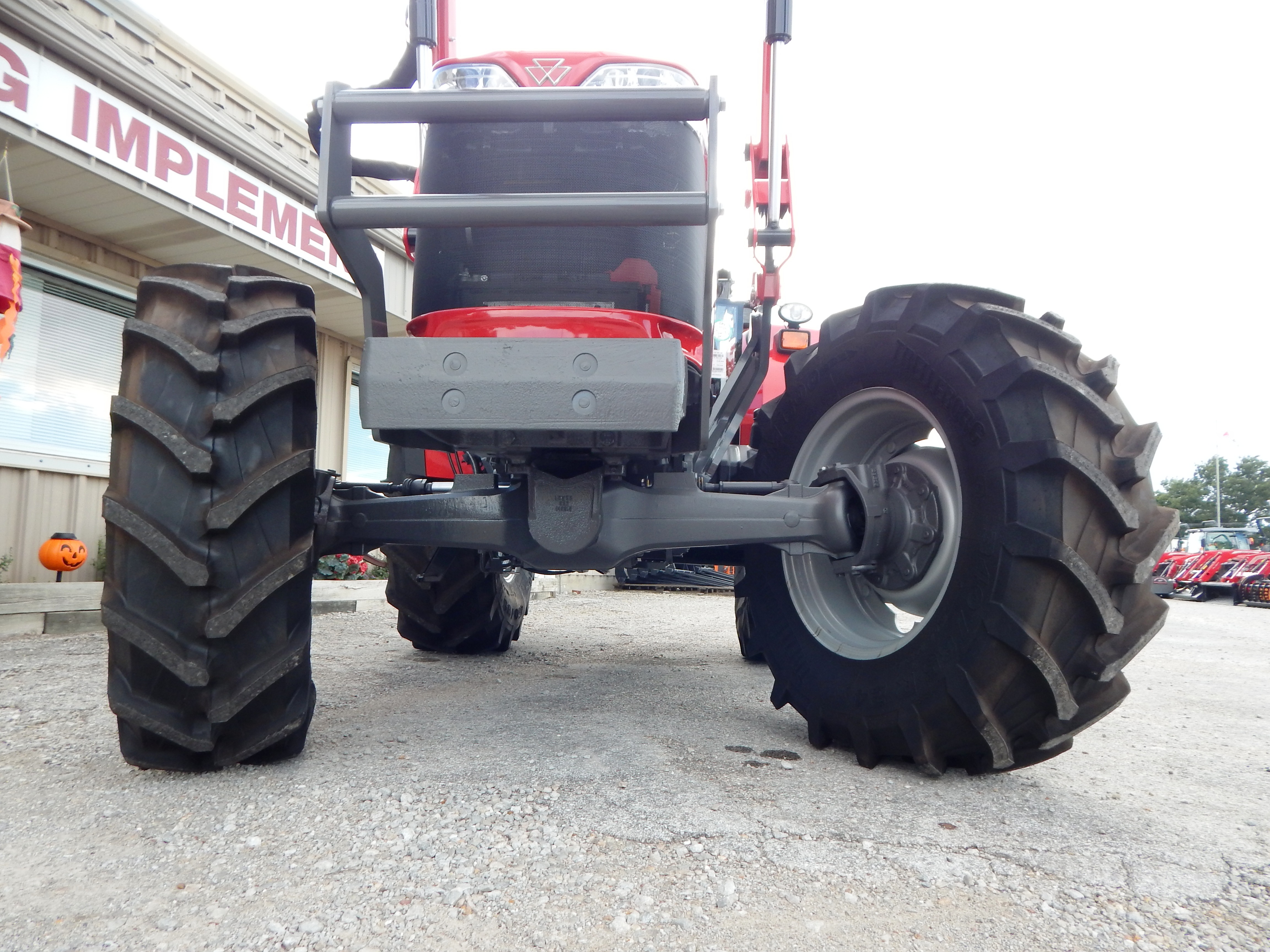 2026 Massey Ferguson 4707 Dyna2 Tractor