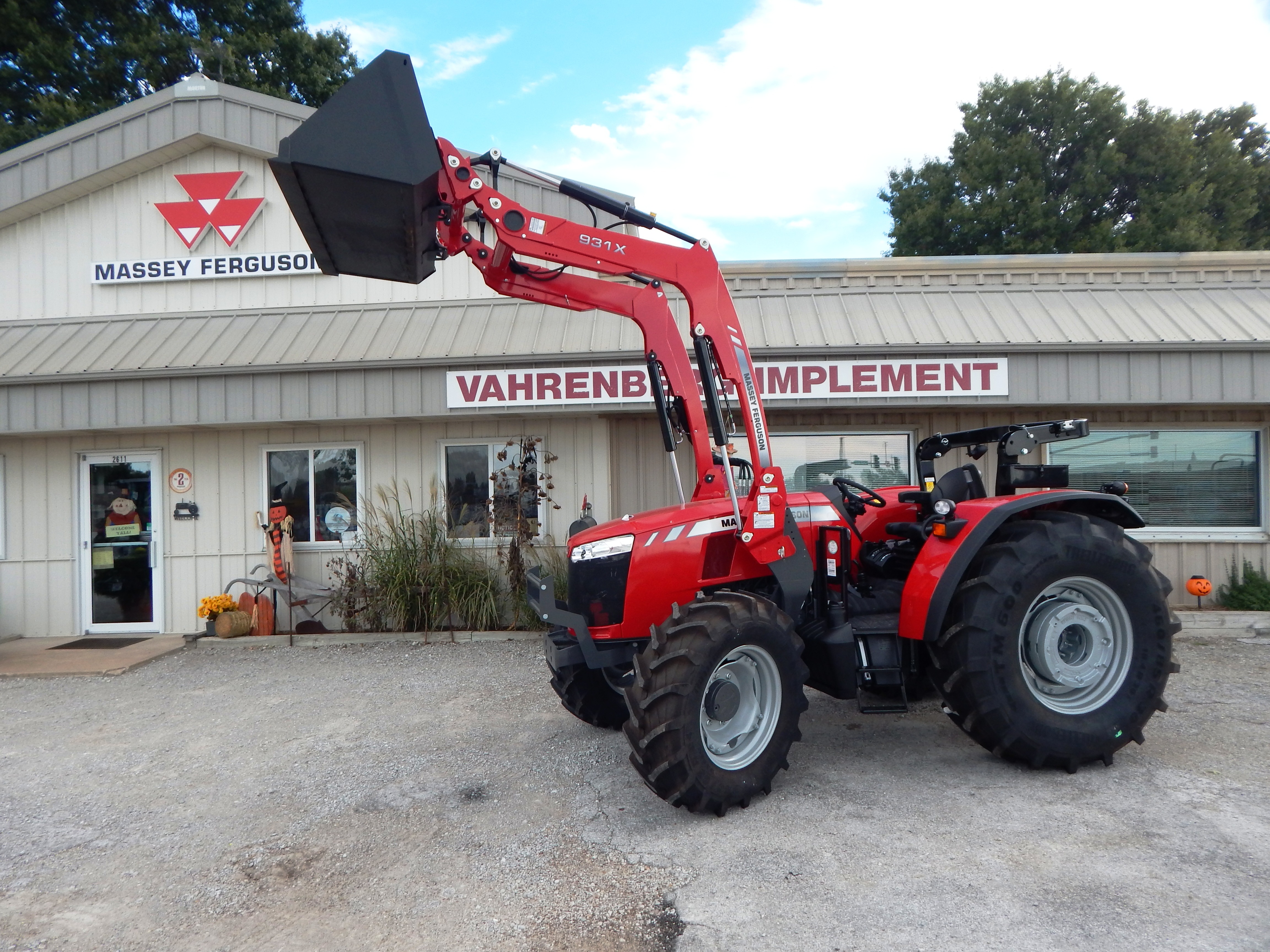 2026 Massey Ferguson 4707 Dyna2 Tractor