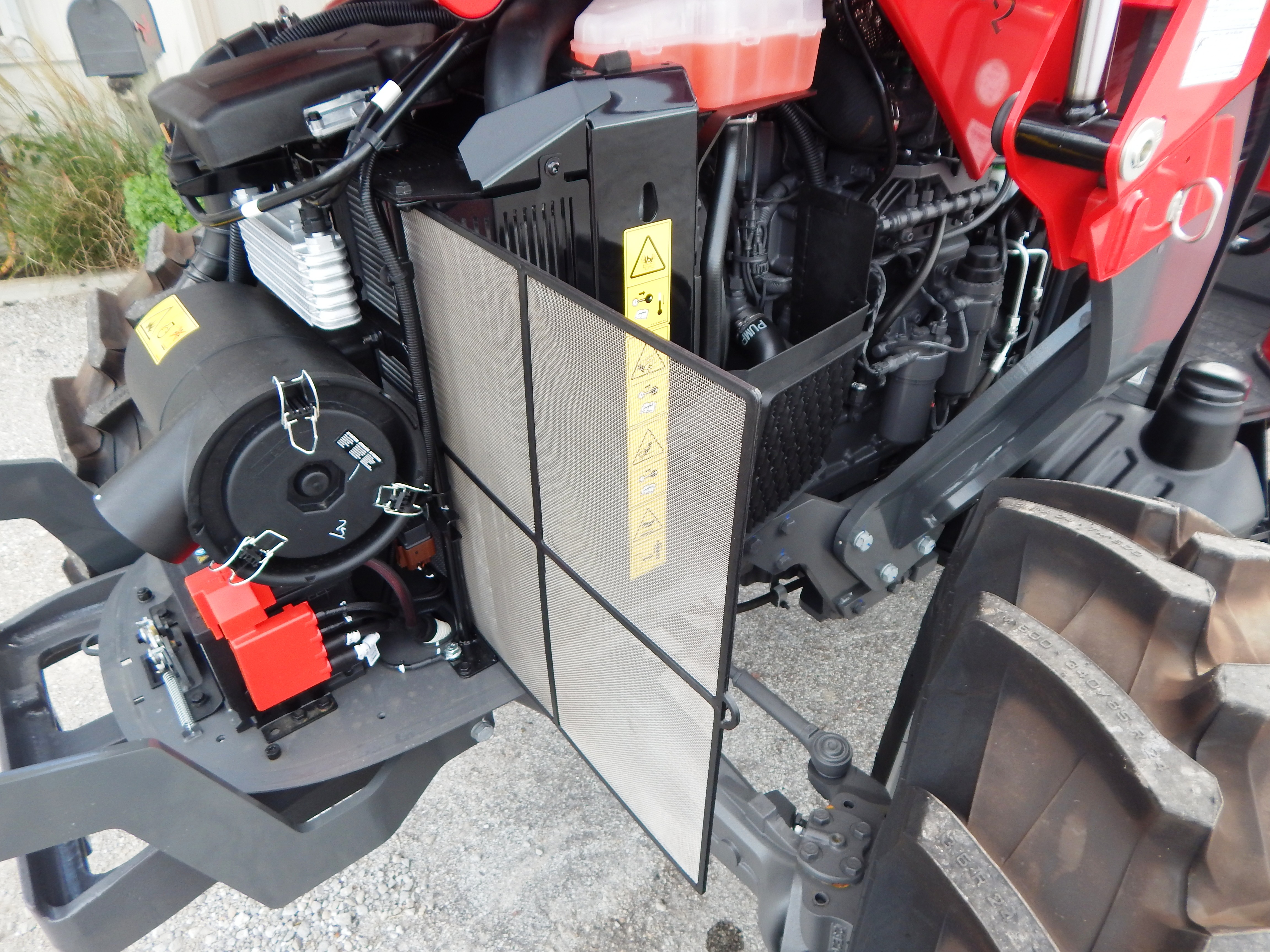 2026 Massey Ferguson 4707 Dyna2 Tractor