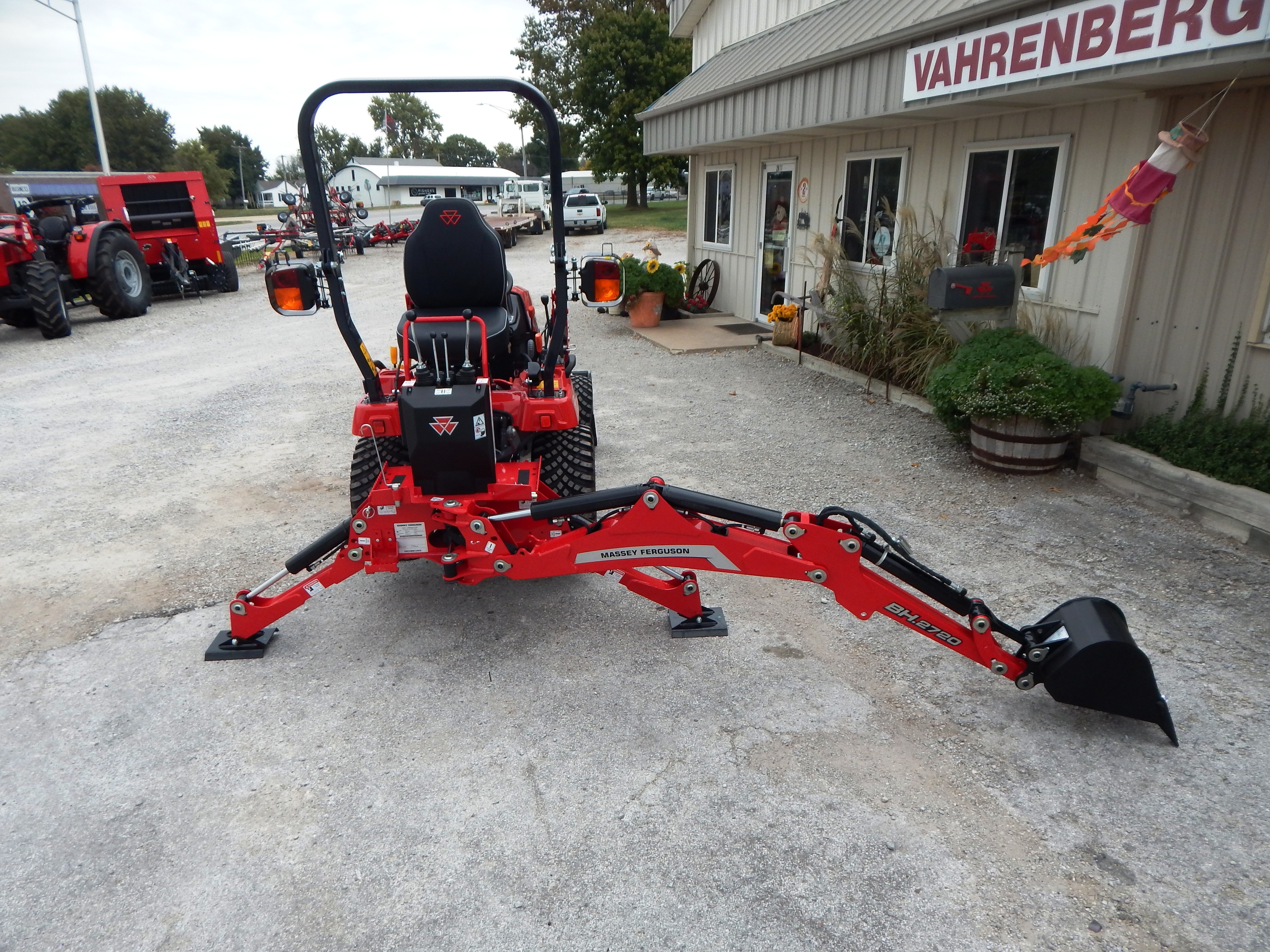 2026 Massey Ferguson 1GC.23B HYDRO TLB Tractor