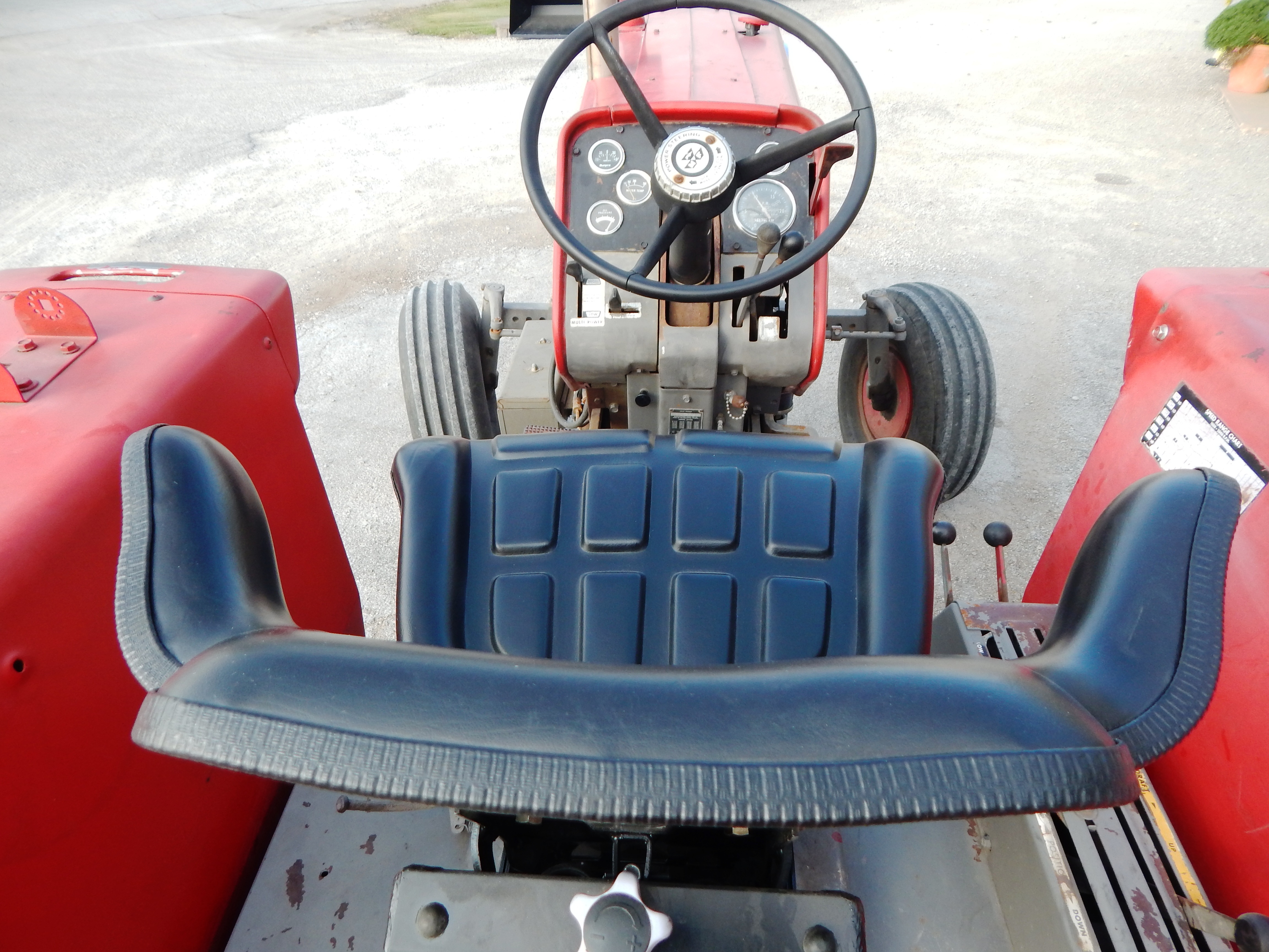 1971 Massey Ferguson 1080 Tractor