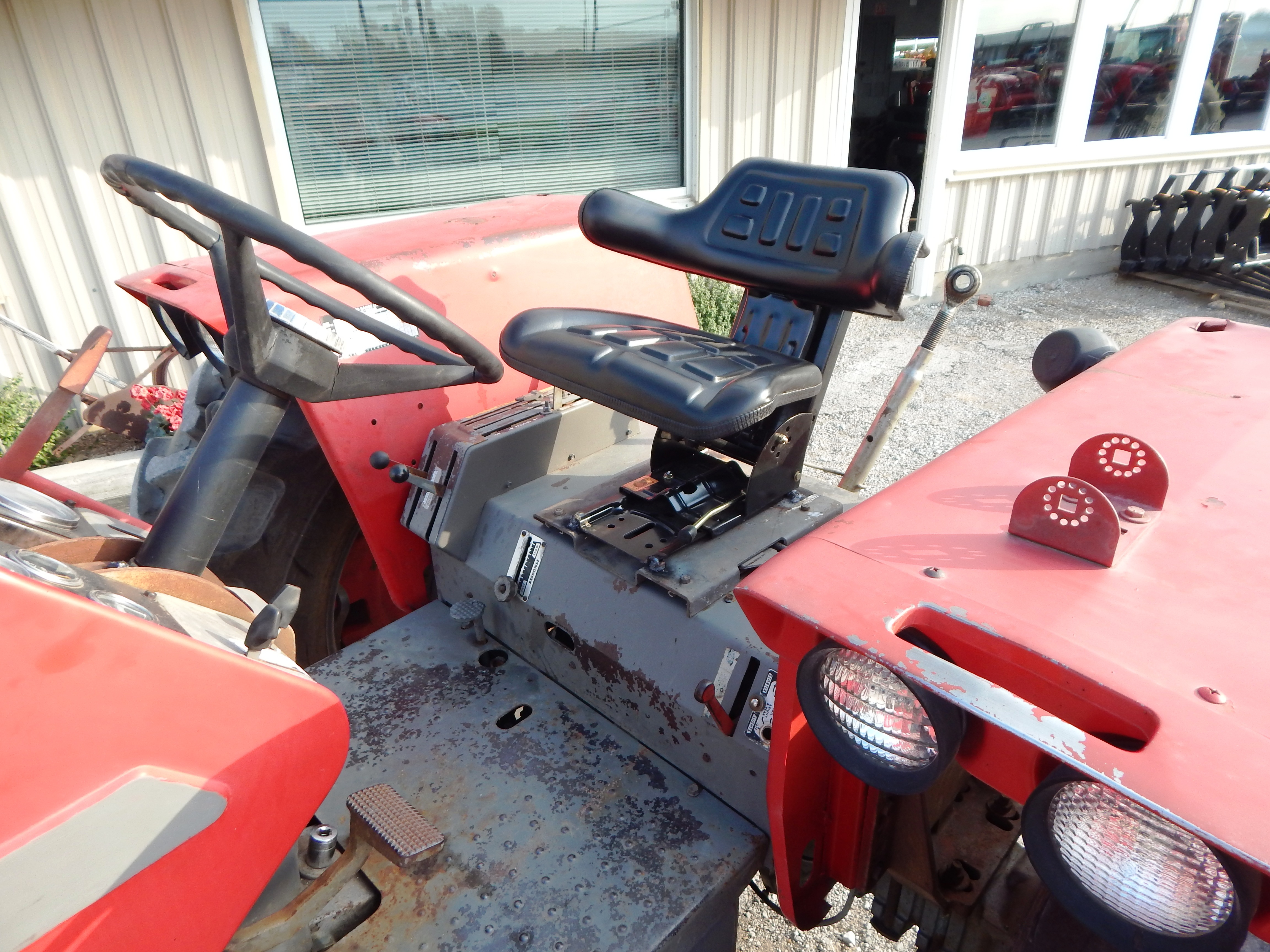 1971 Massey Ferguson 1080 Tractor