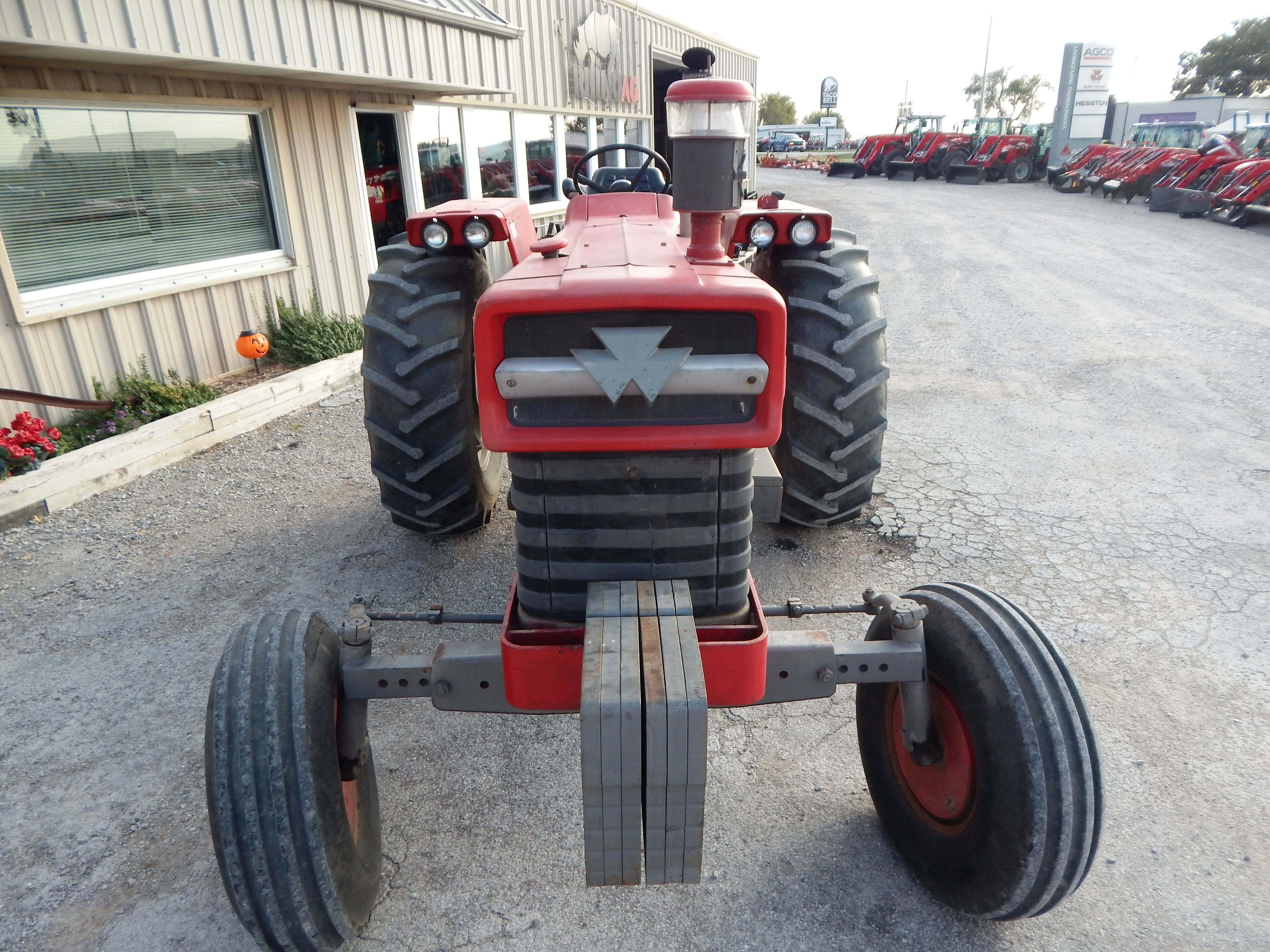 1971 Massey Ferguson 1080 Tractor