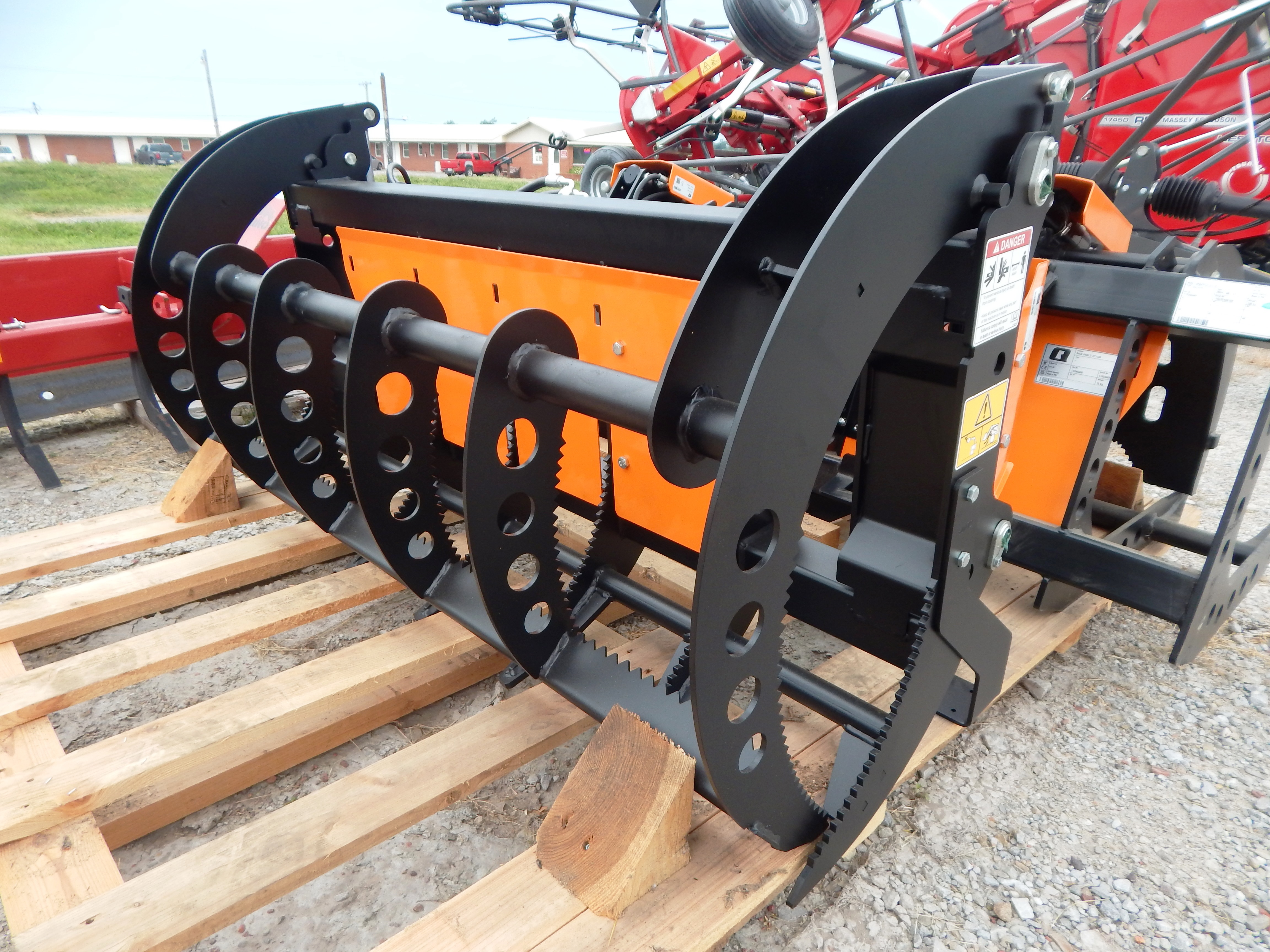 2025 Alo Quicke CM60 Grapple Rake