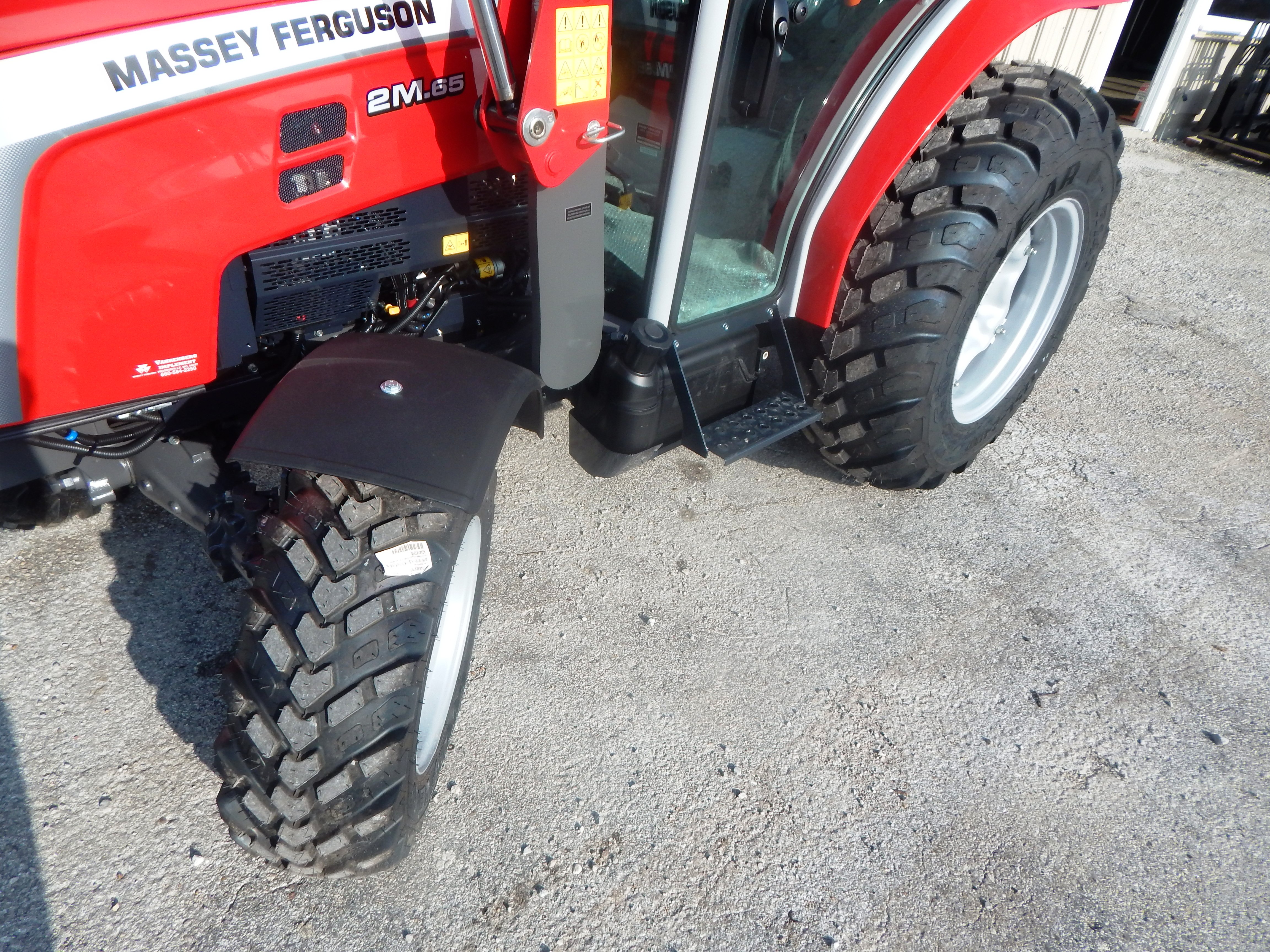 2026 Massey Ferguson 2M.65 Hybrid Deluxe Cab Tractor