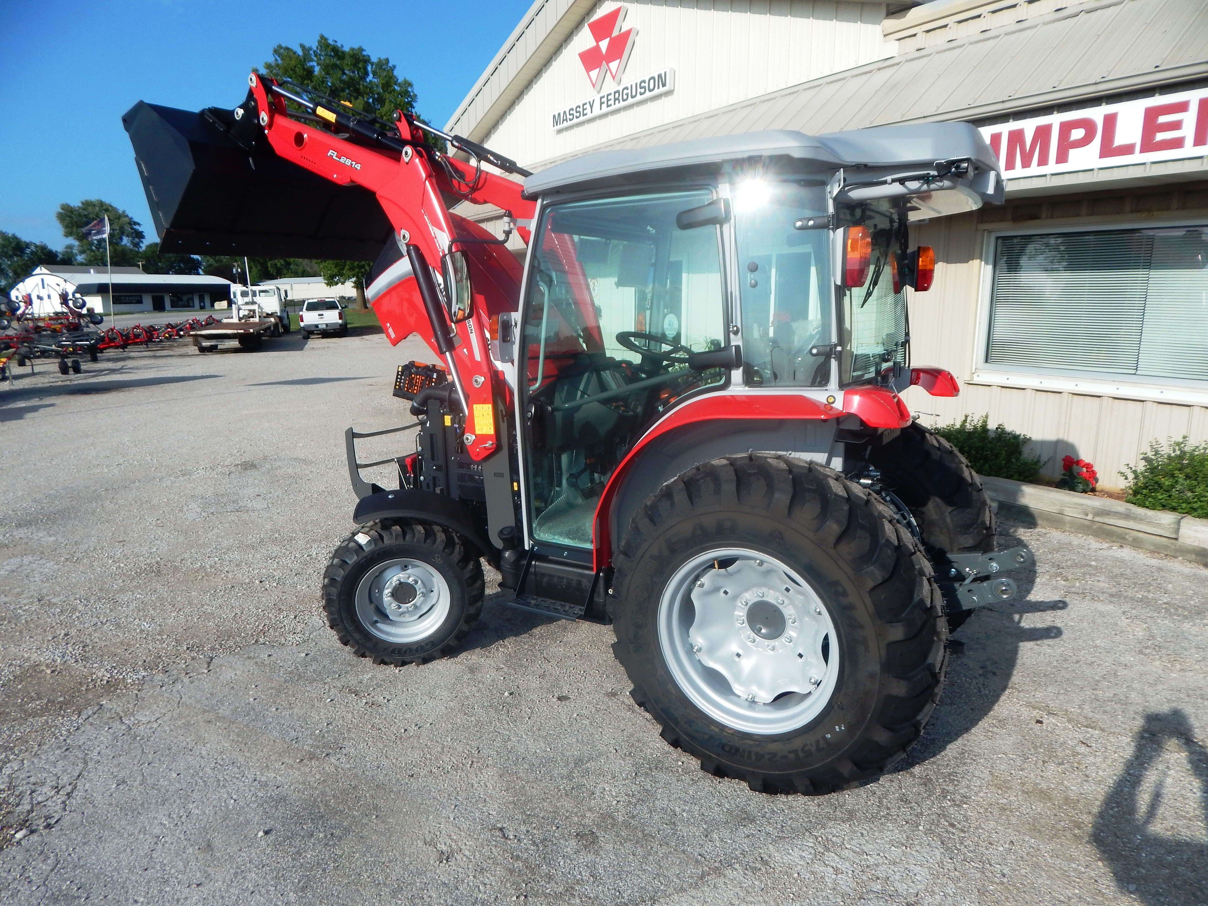 2026 Massey Ferguson 2M.65 Hybrid Deluxe Cab Tractor