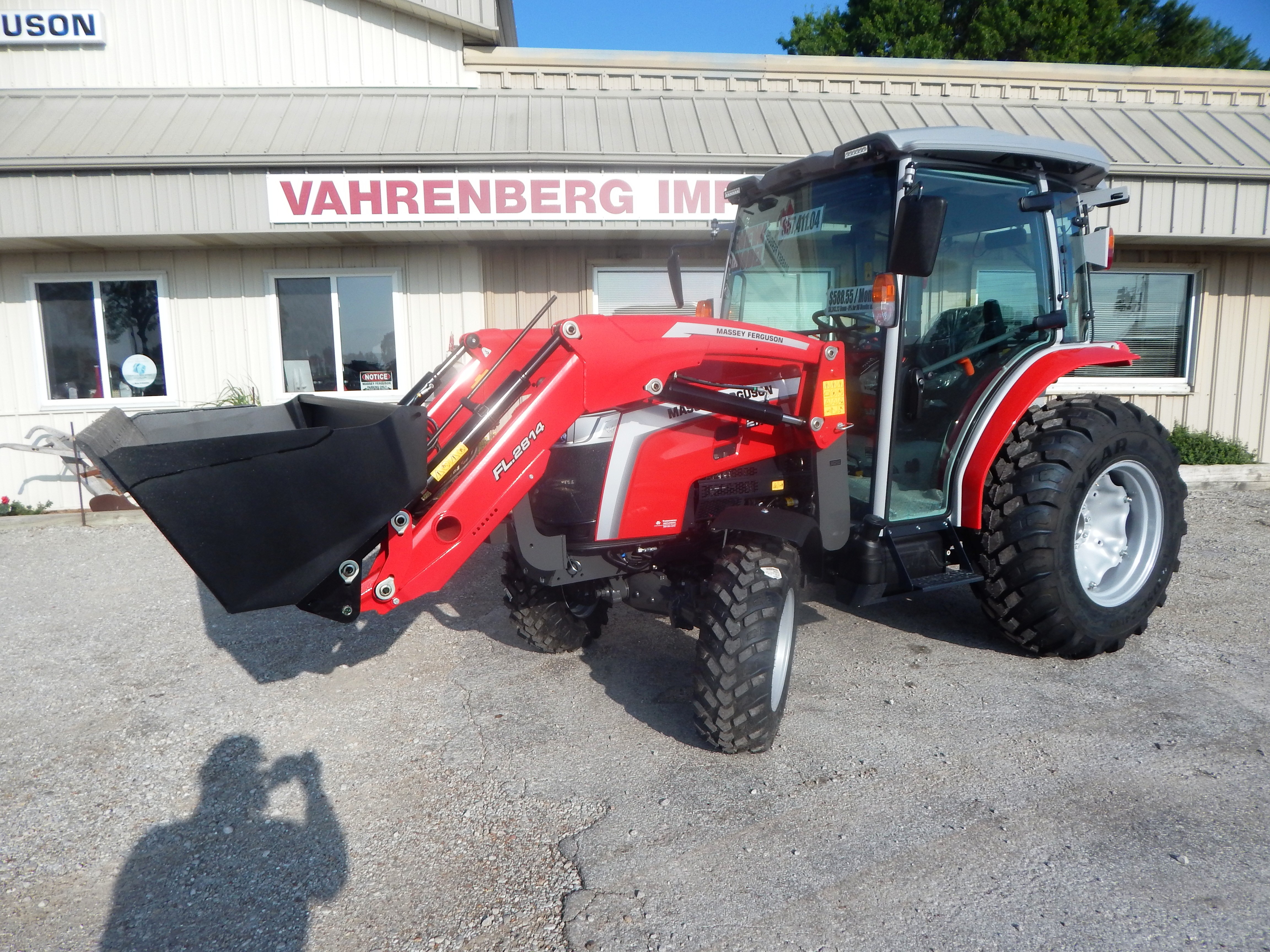 2026 Massey Ferguson 2M.65 Hybrid Deluxe Cab Tractor