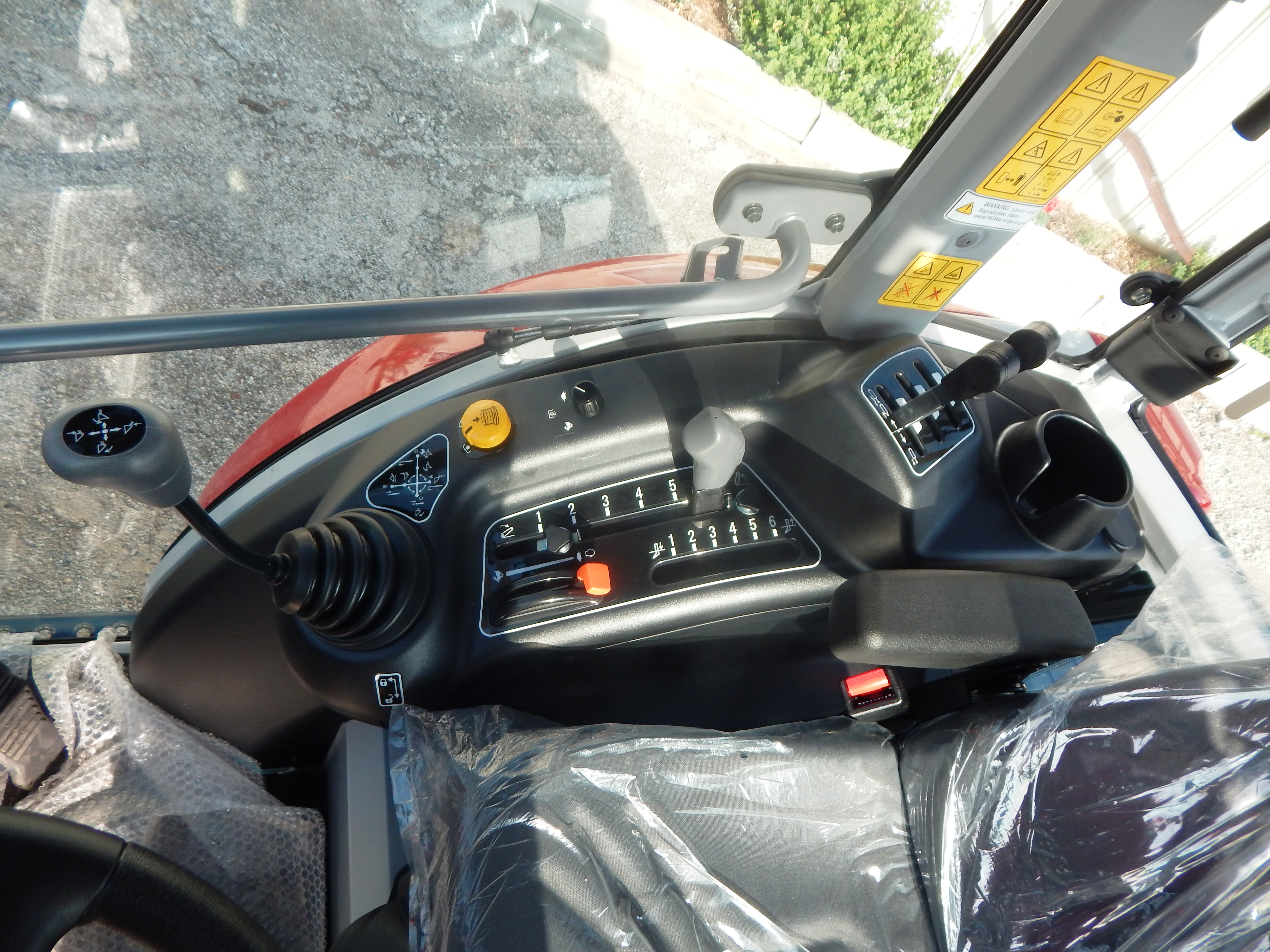 2026 Massey Ferguson 2M.65 Hybrid Deluxe Cab Tractor