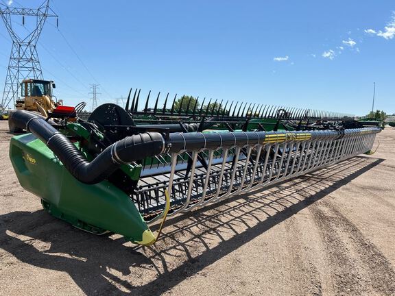 2022 John Deere RD40F Header Combine