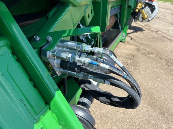 2022 John Deere RD40F Header Combine