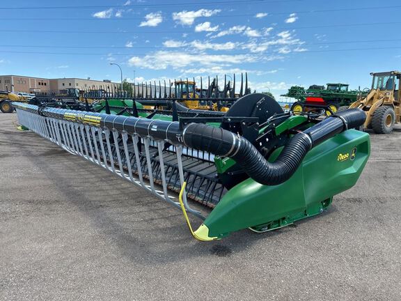 2022 John Deere RD40F Header Combine