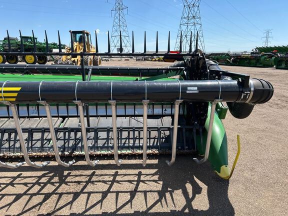 2022 John Deere RD40F Header Combine