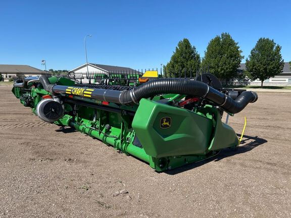 2022 John Deere RD40F Header Combine