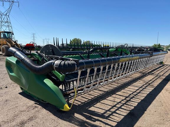 2022 John Deere RD40F Header Combine