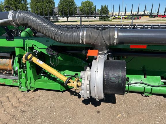 2022 John Deere RD40F Header Combine