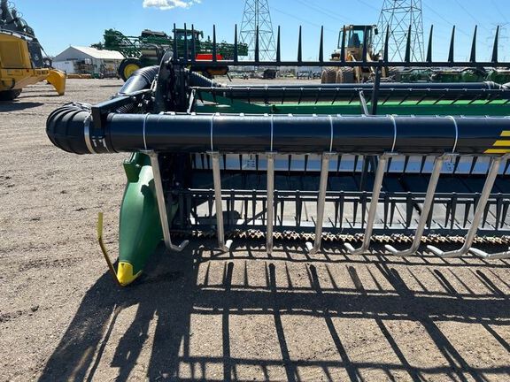 2022 John Deere RD40F Header Combine